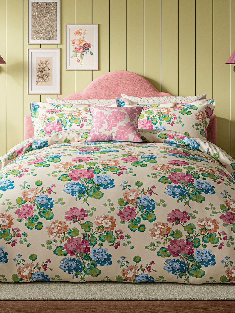 Land & Shore Multi Lori cushion 50x50cm - British product