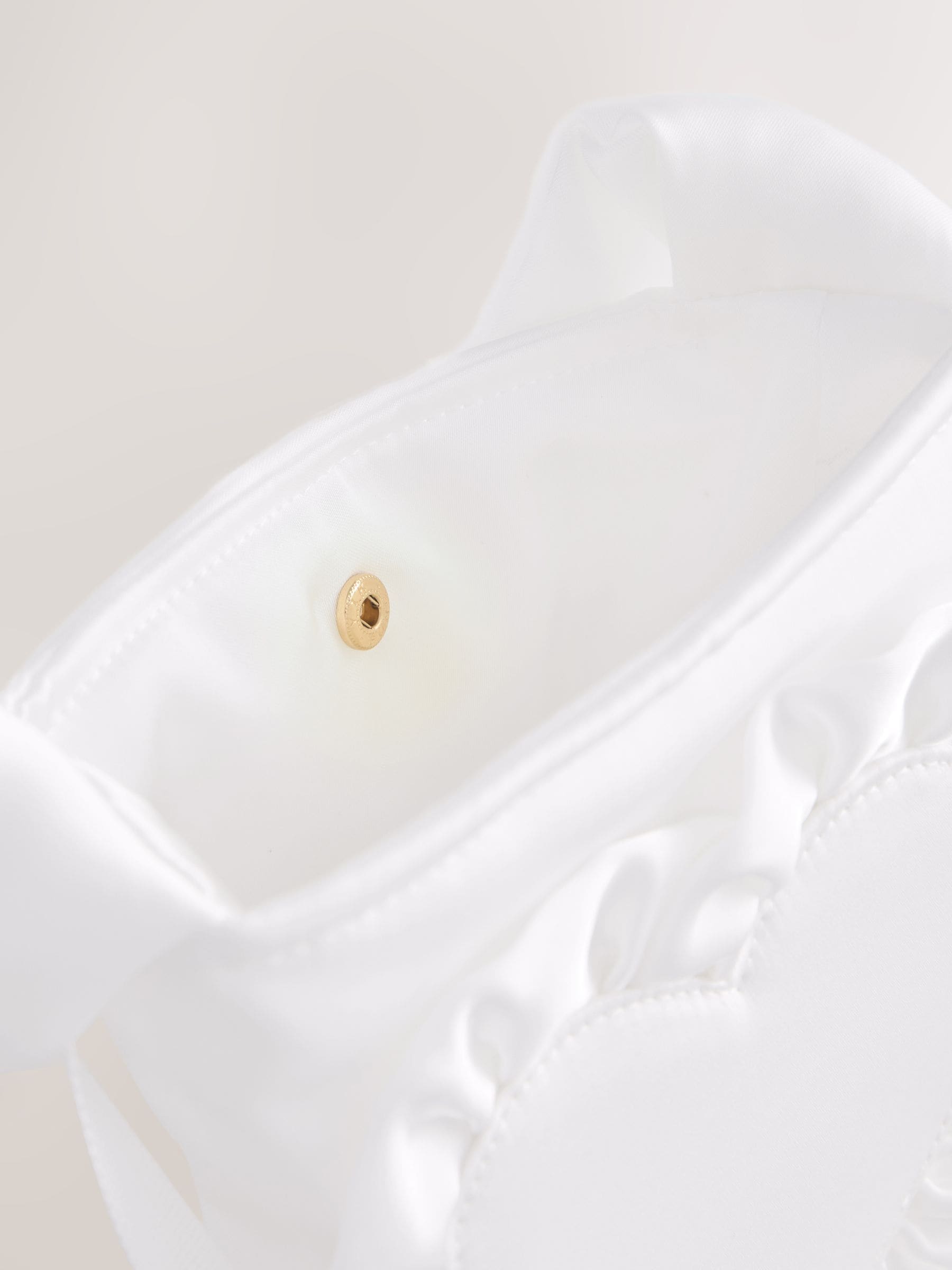 Cream satin bucket bag polyester (British brand)