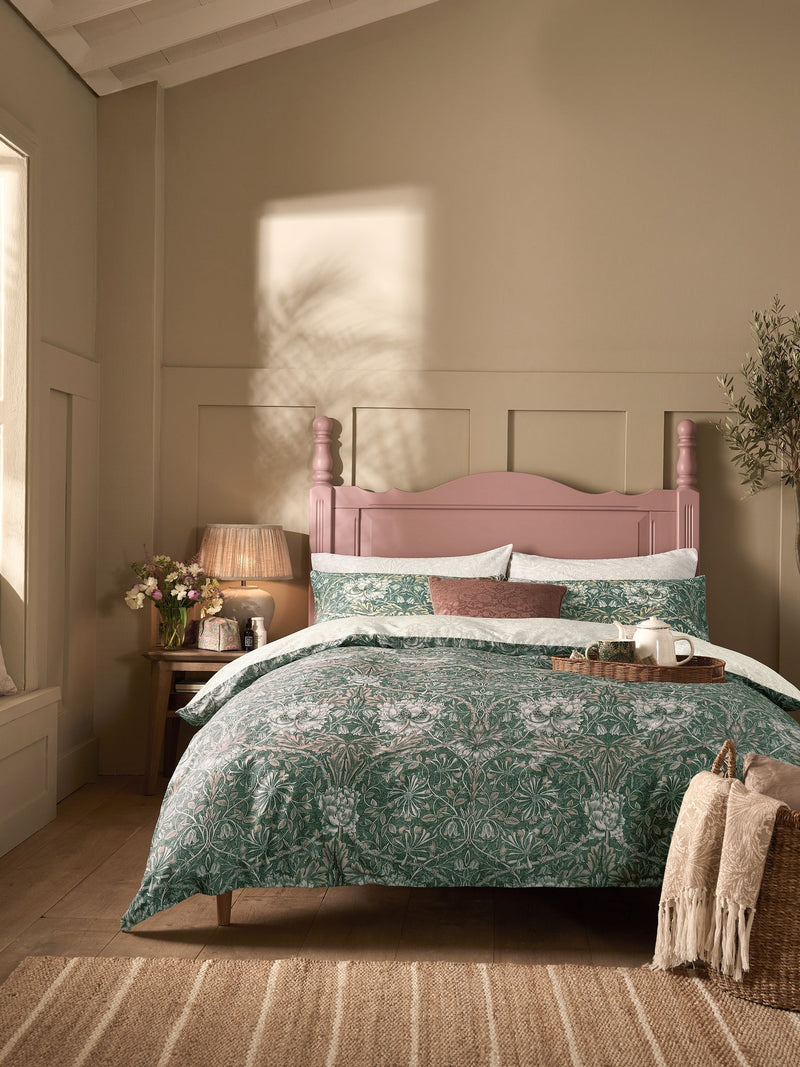 William Morris Honeysuckle and Tulip duvet cover set (British brand)