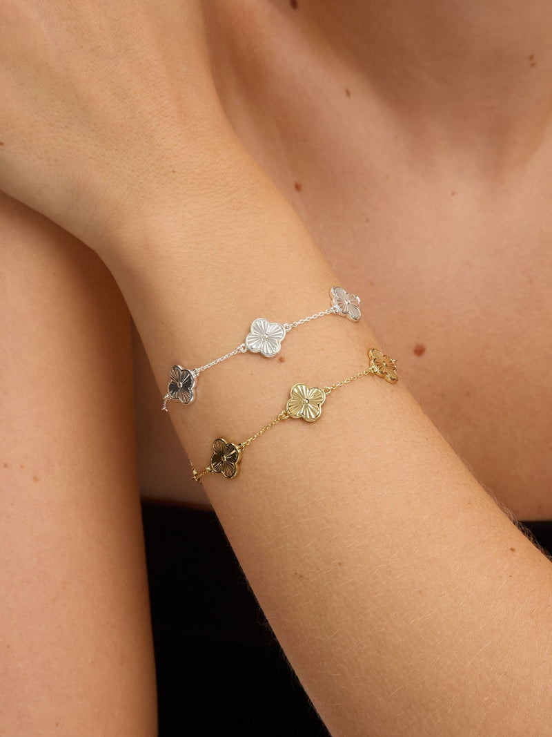 Jon Richard diamond cut clover gold-plated bracelet with 8 inch chain, UK version
