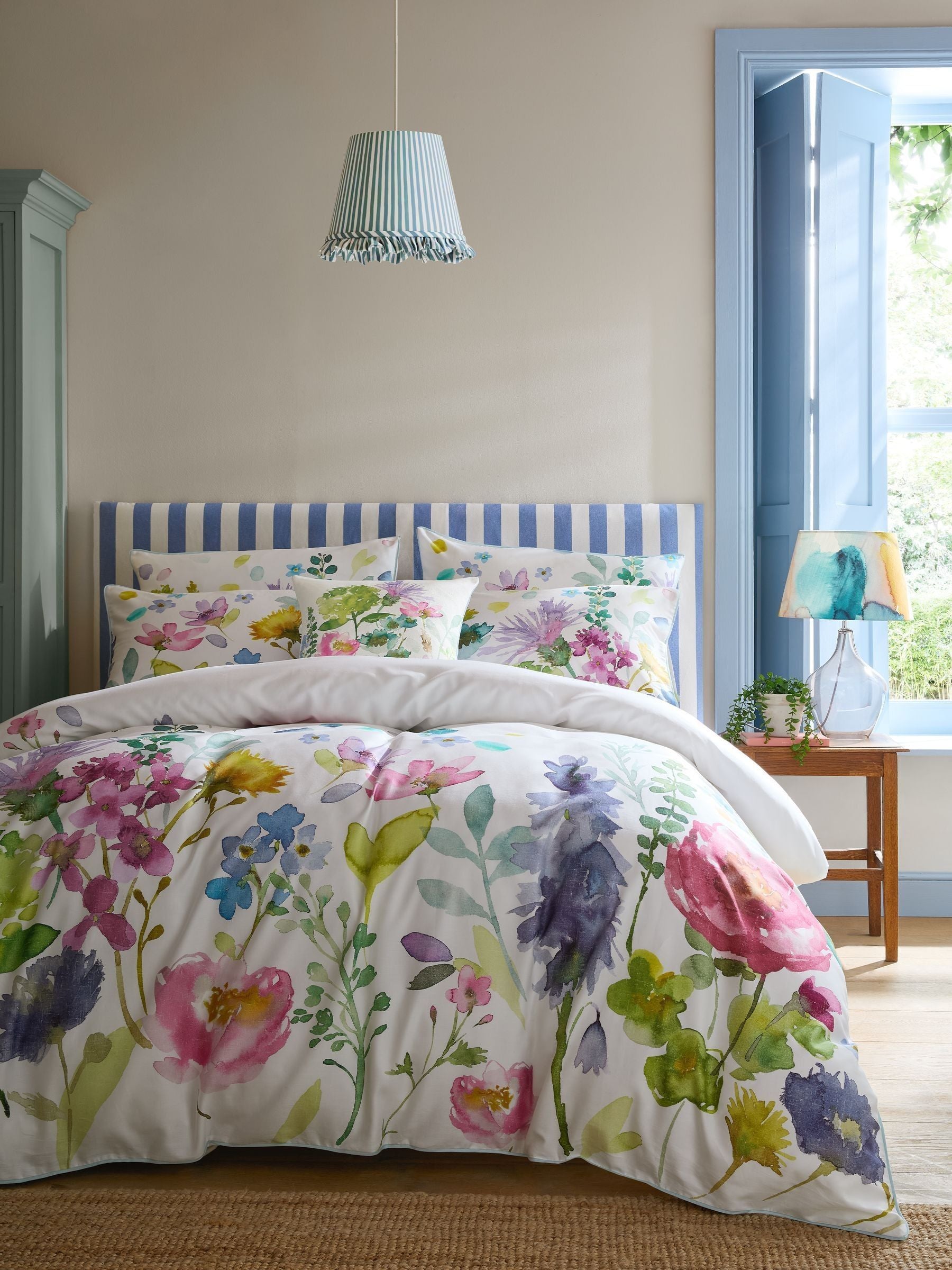 Bluebellgray Spring Green Tetbury duvet cover and pillowcase set - British product