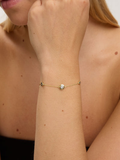 14 Karat vergoldetes Zirkonia-Umfassung-Station-Armband mit Karabinerverschluss, 20 cm Kette