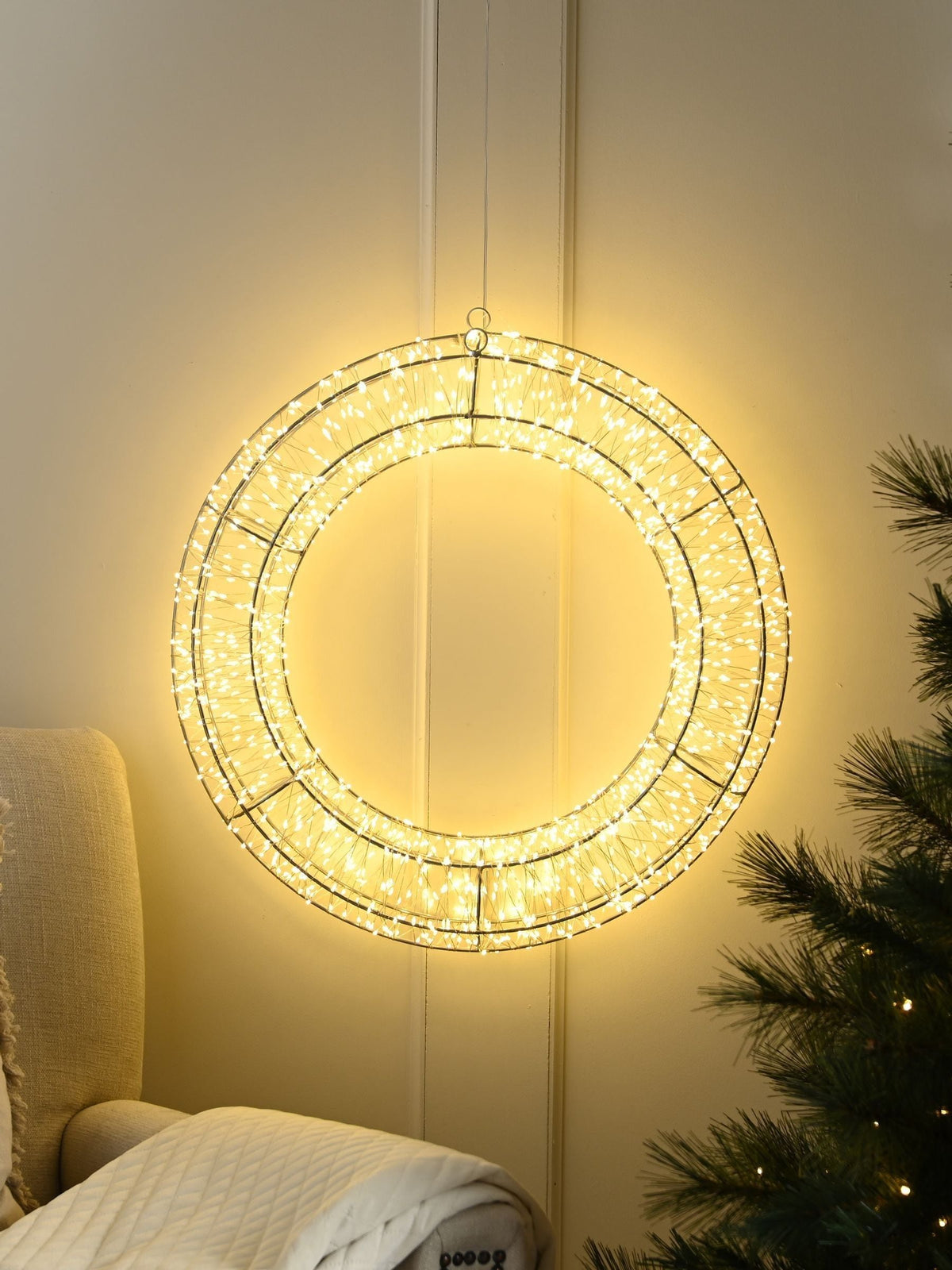 Warm white dewdrop LED wreath 50cm, UK version
