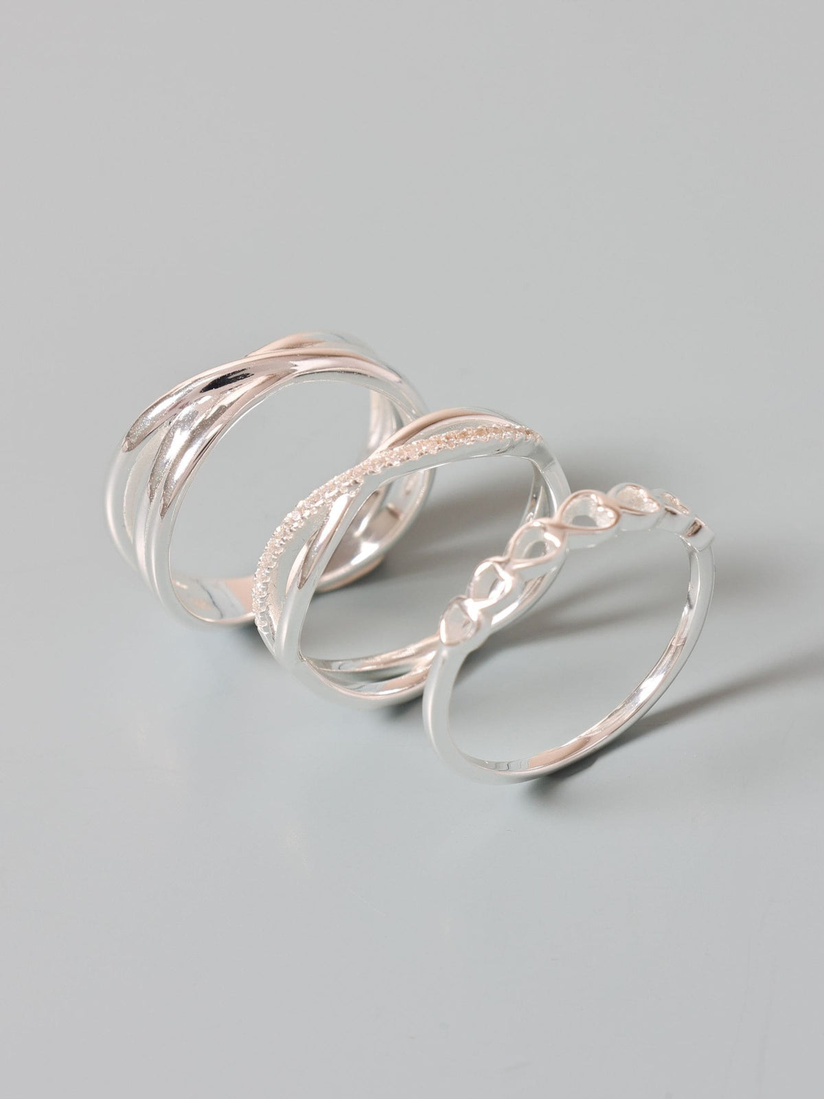 Simply Silver 925 Sterling Sølv Polert Ring med kubisk zirkonia og uendelighetsmotiv