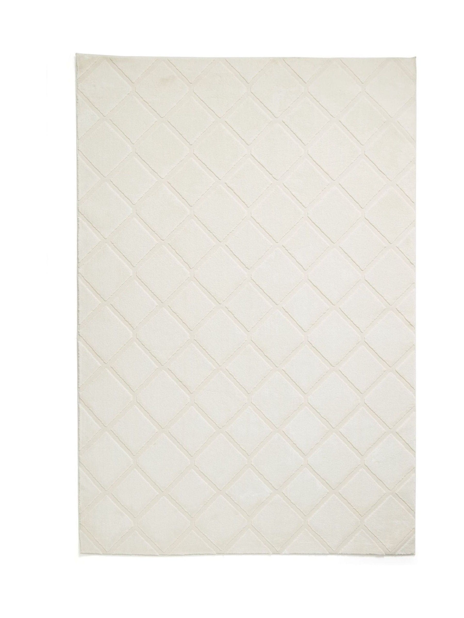 Catherine Lansfield cream cosy diamond washable rug, imported from the UK
