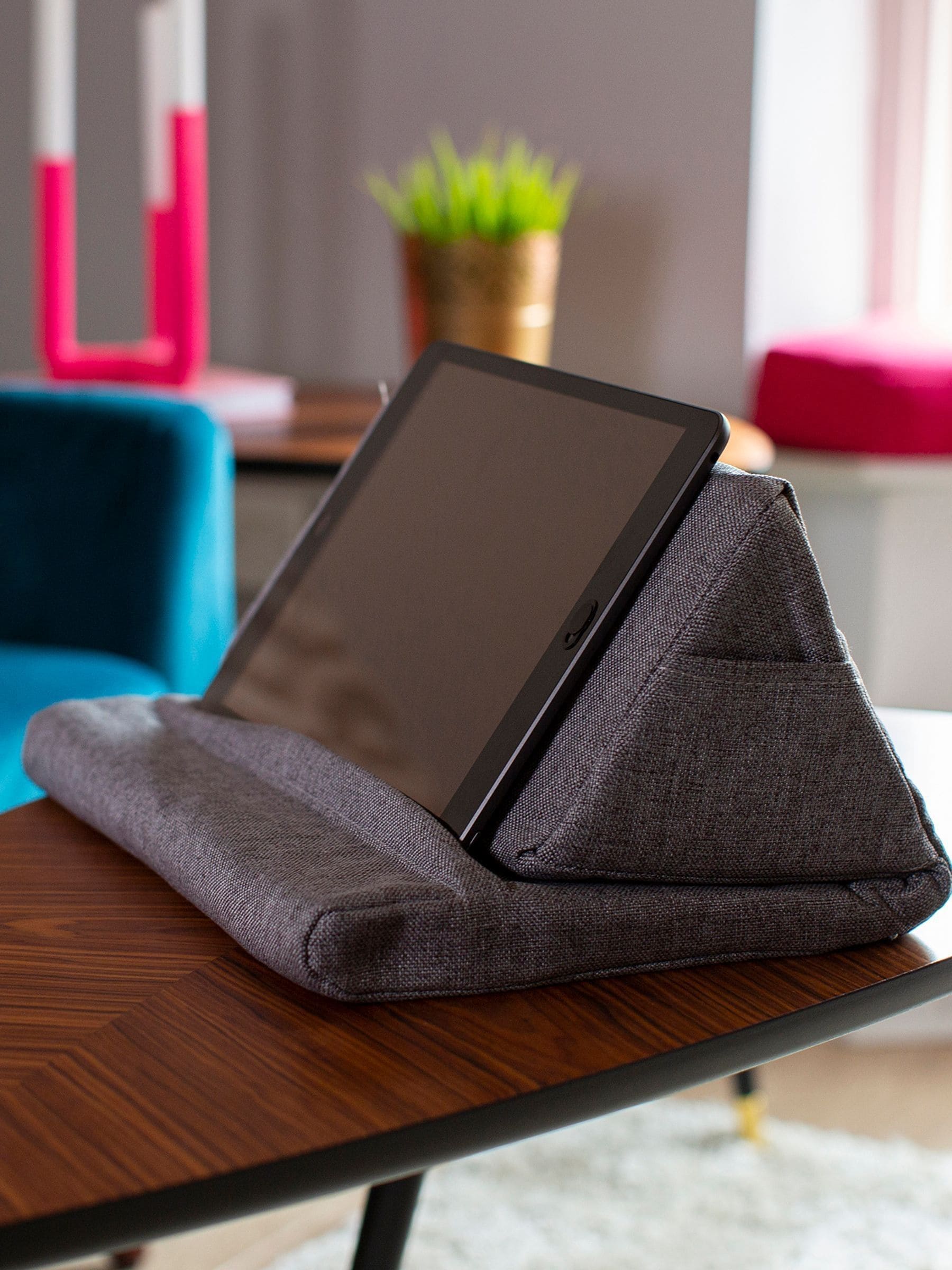 MenKind grey InGenious tablet cushion, UK version
