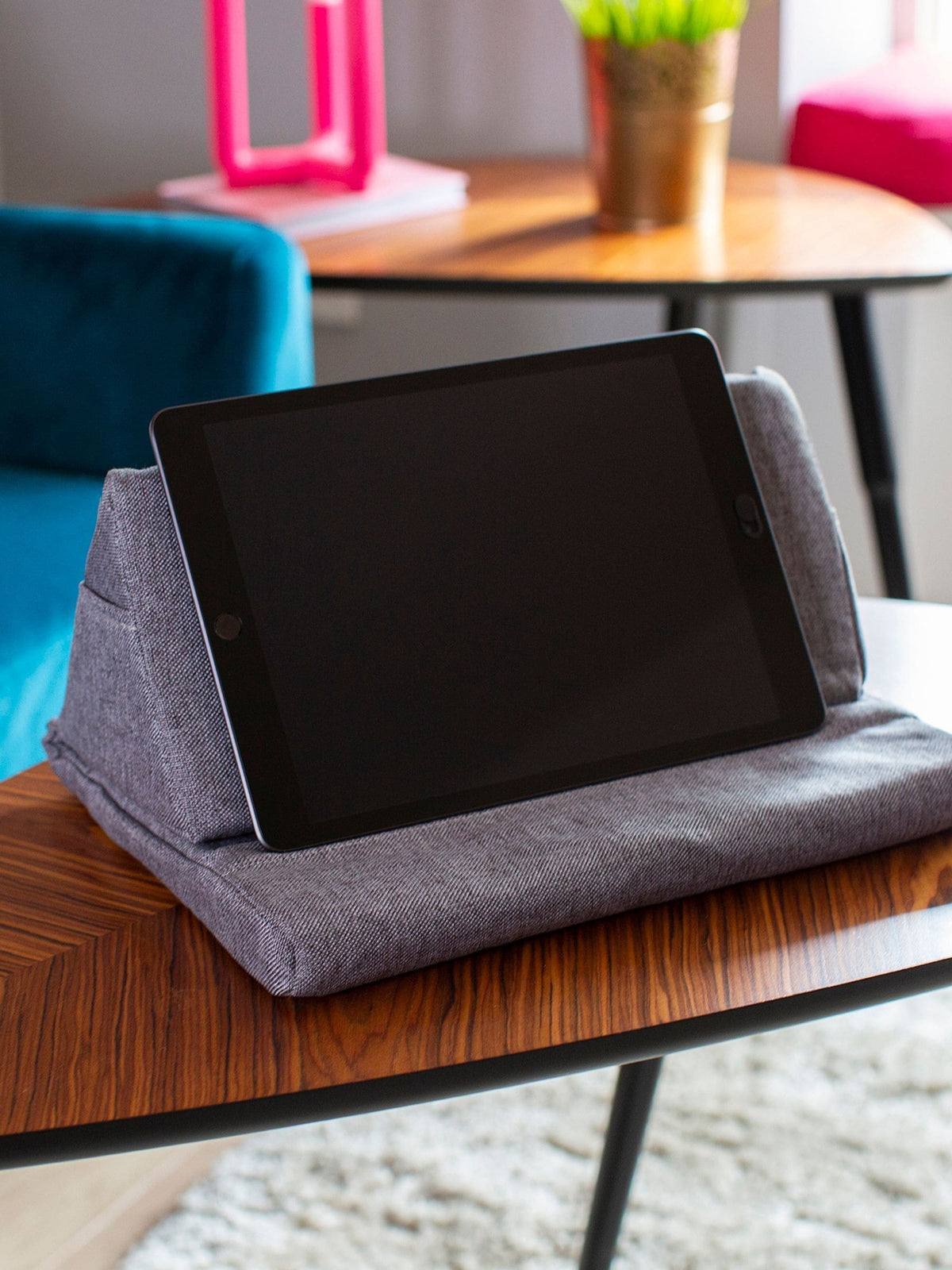 MenKind grey InGenious tablet cushion, UK version