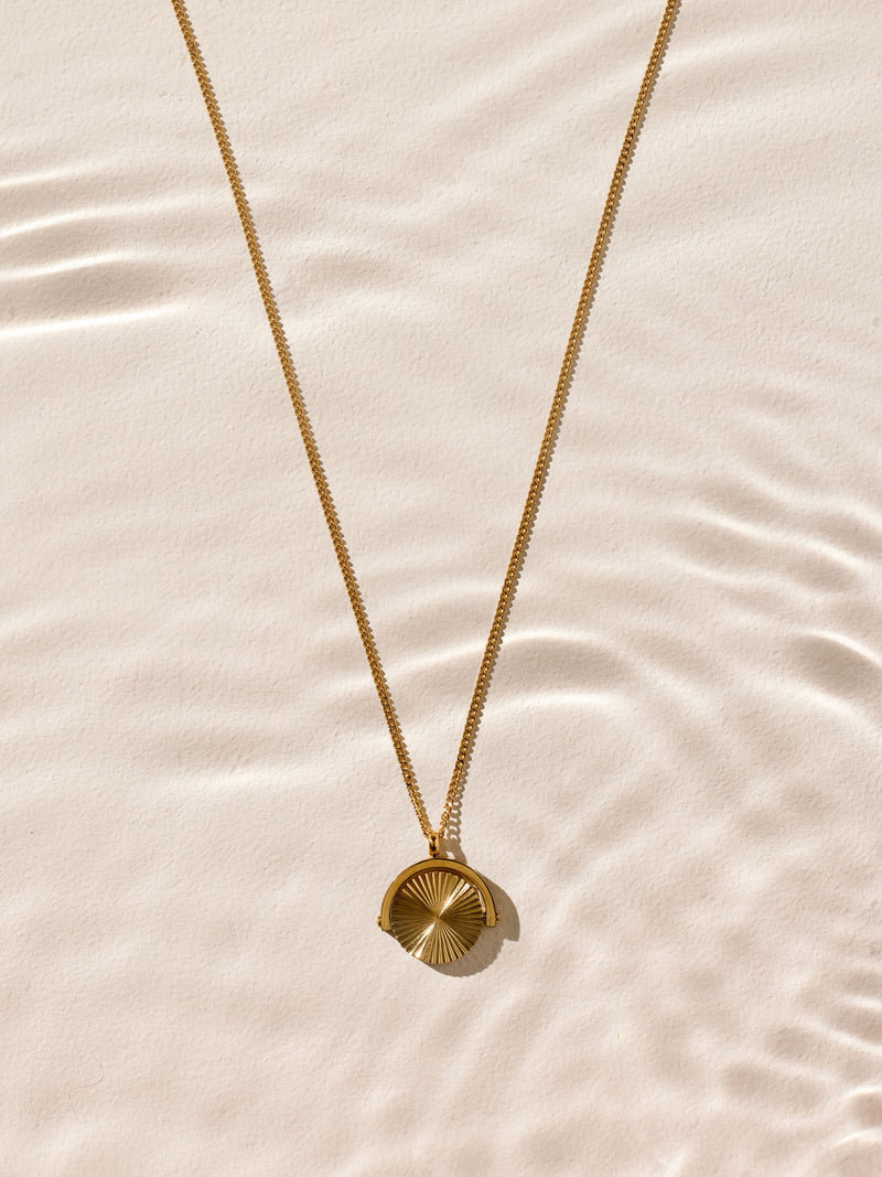 Gold tone spinner necklace stainless steel waterproof adjustable - British product