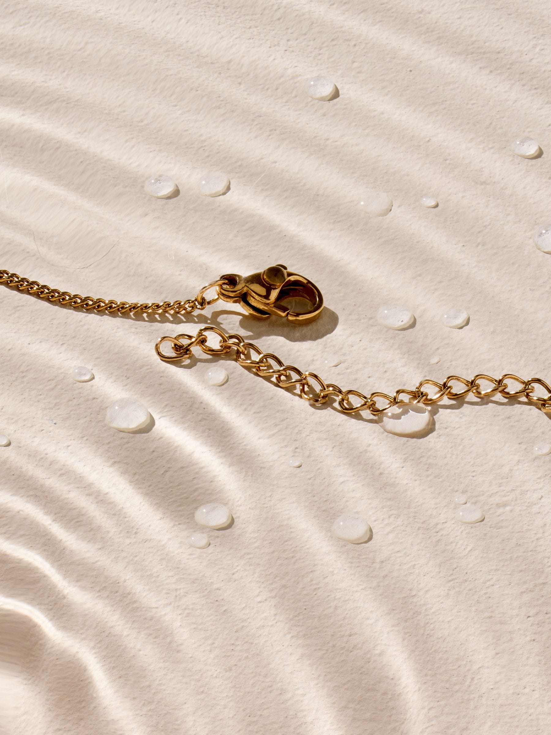Gold tone spinner necklace stainless steel waterproof adjustable - British product