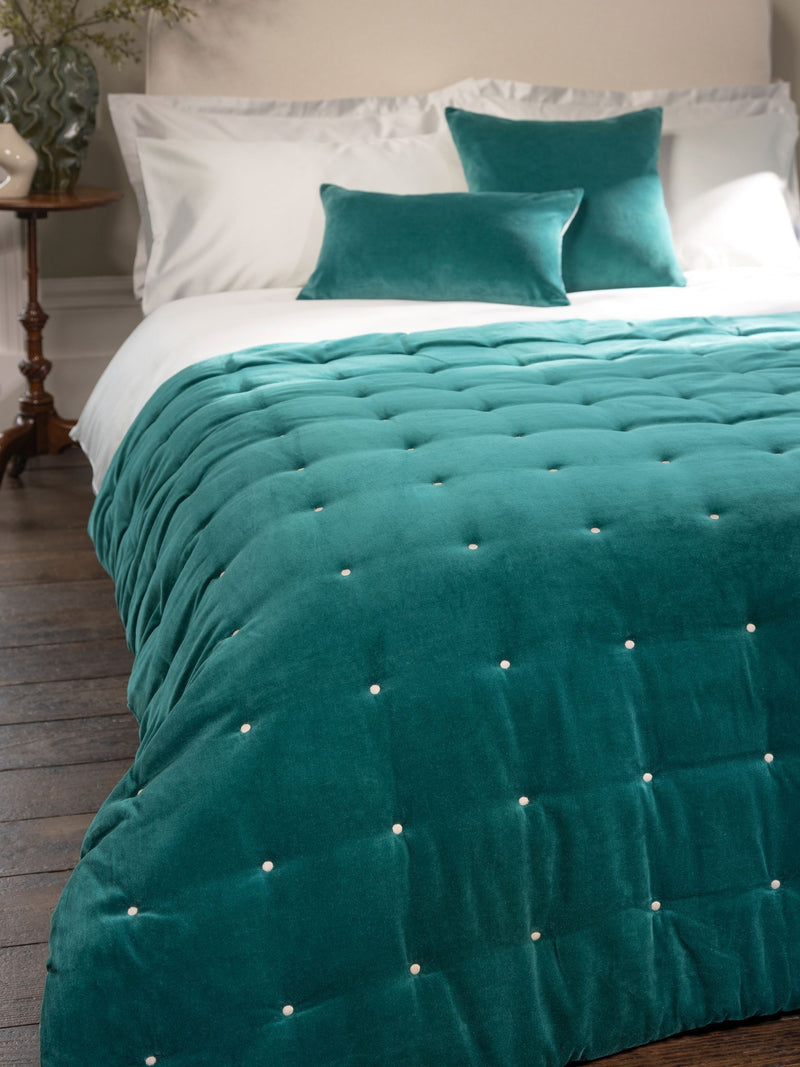 Christy Hazelnut Jaipur Velvet Quilted Throw 140 x 200 cm