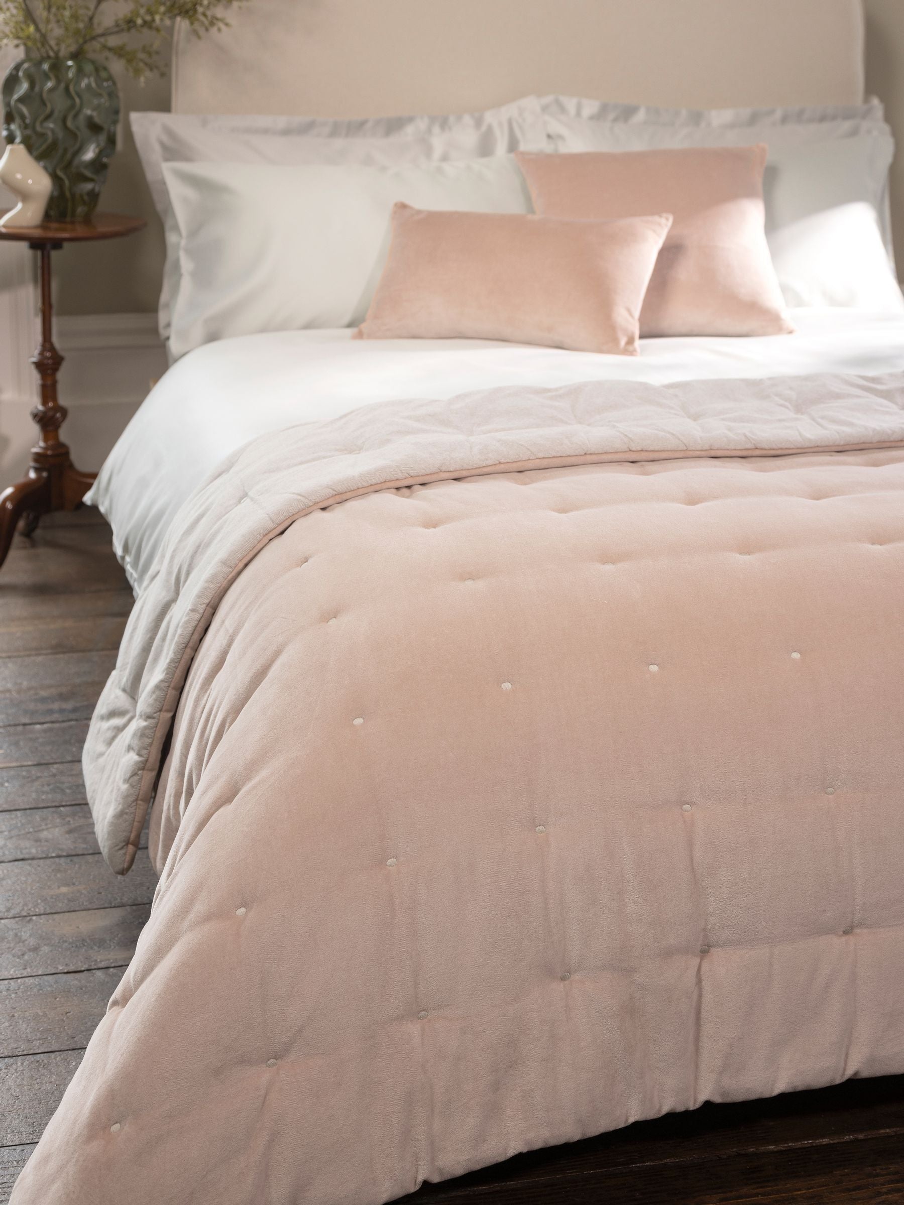Christy Hazelnut Jaipur Velvet Quilted Throw 140 x 200 cm