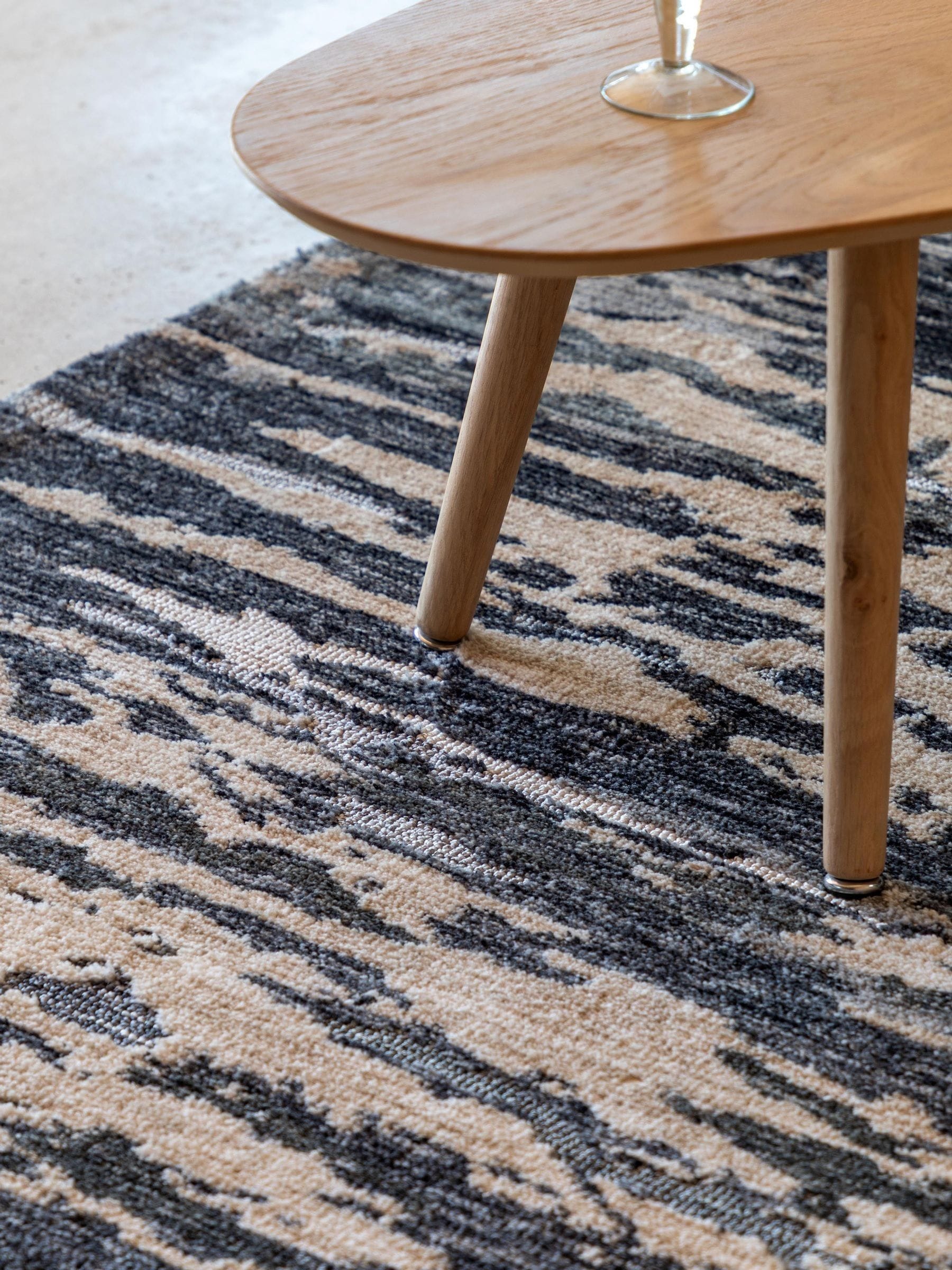 Gallery Home Grey Trento Rug 120x180cm, imported from the UK