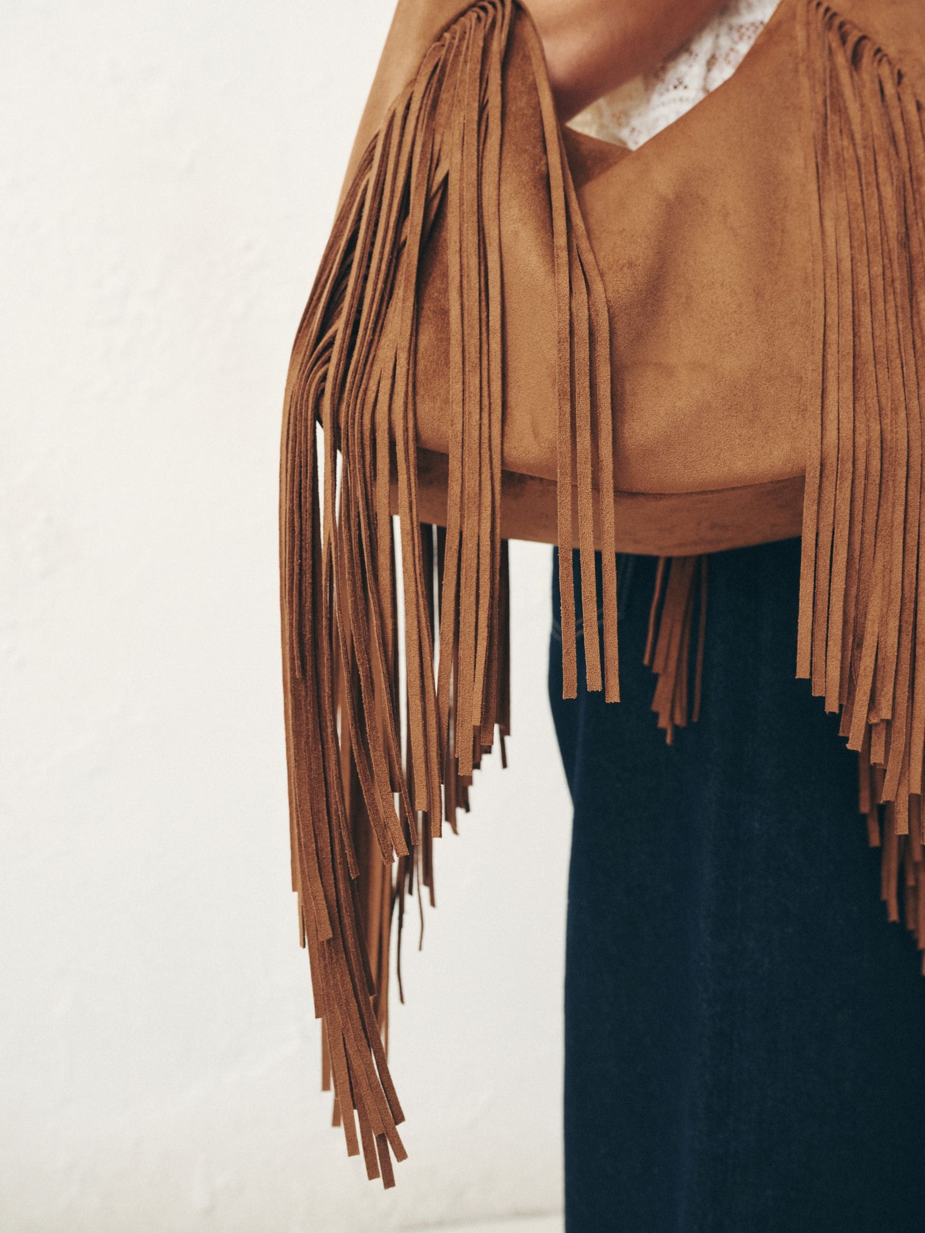 Tan brown suedette fringe shoulder bag 42x40x14cm (British brand)