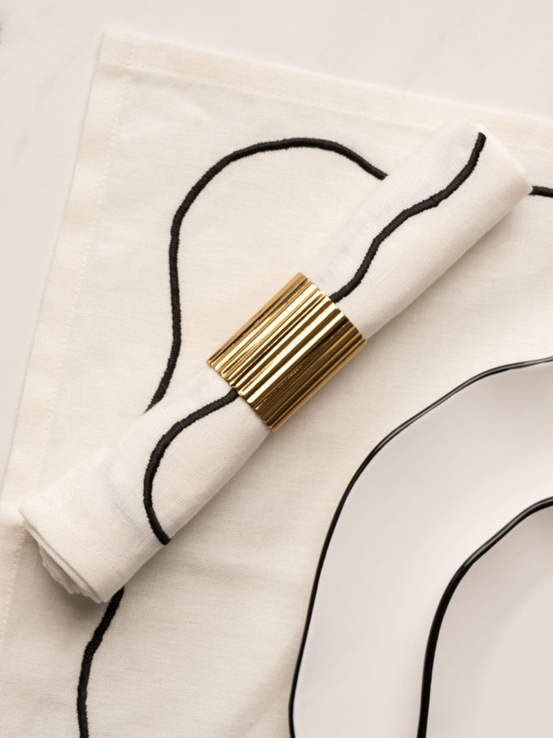 Style Sisters cream embroidered napkins set of 4 (British brand)