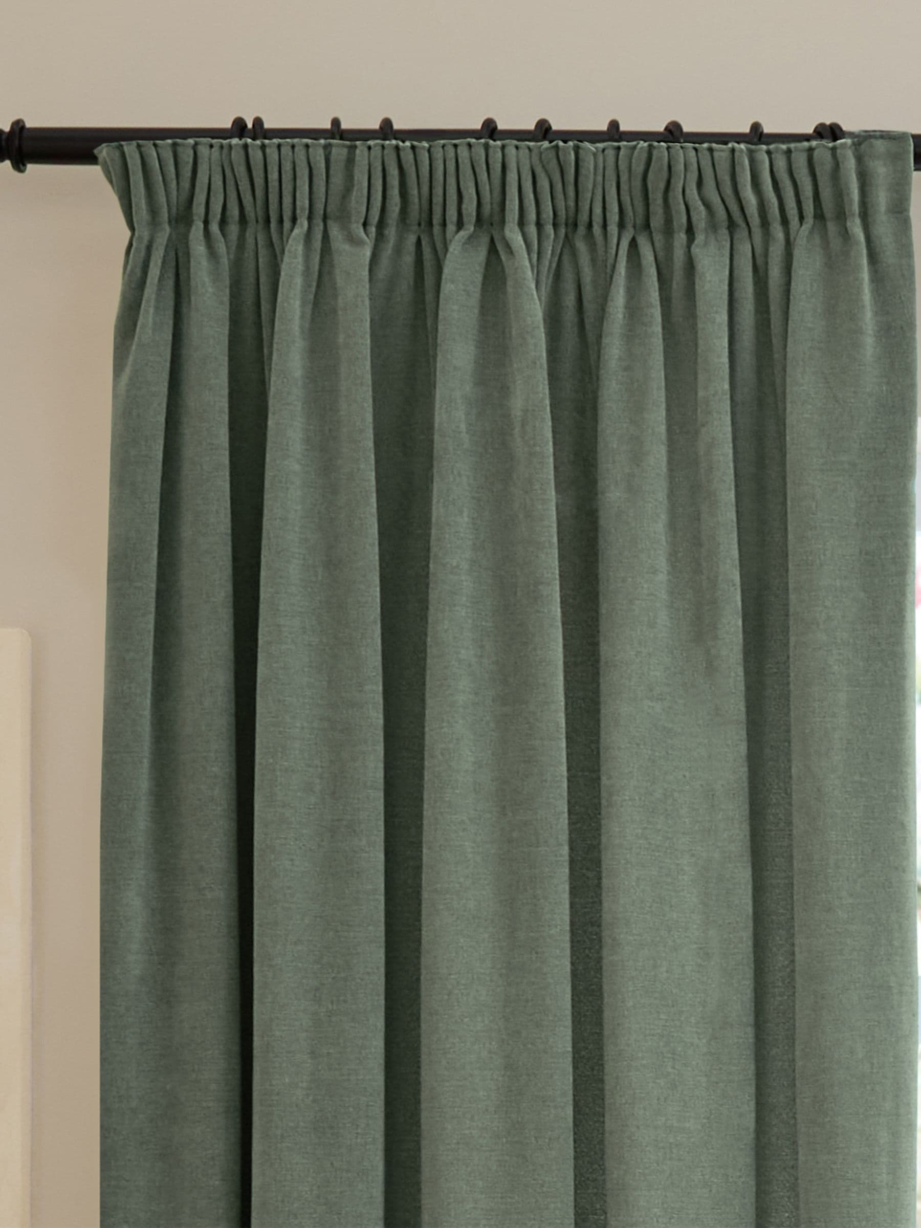Furn Green Lightweight Chenille Pencil Pleat Super Thermal Curtains