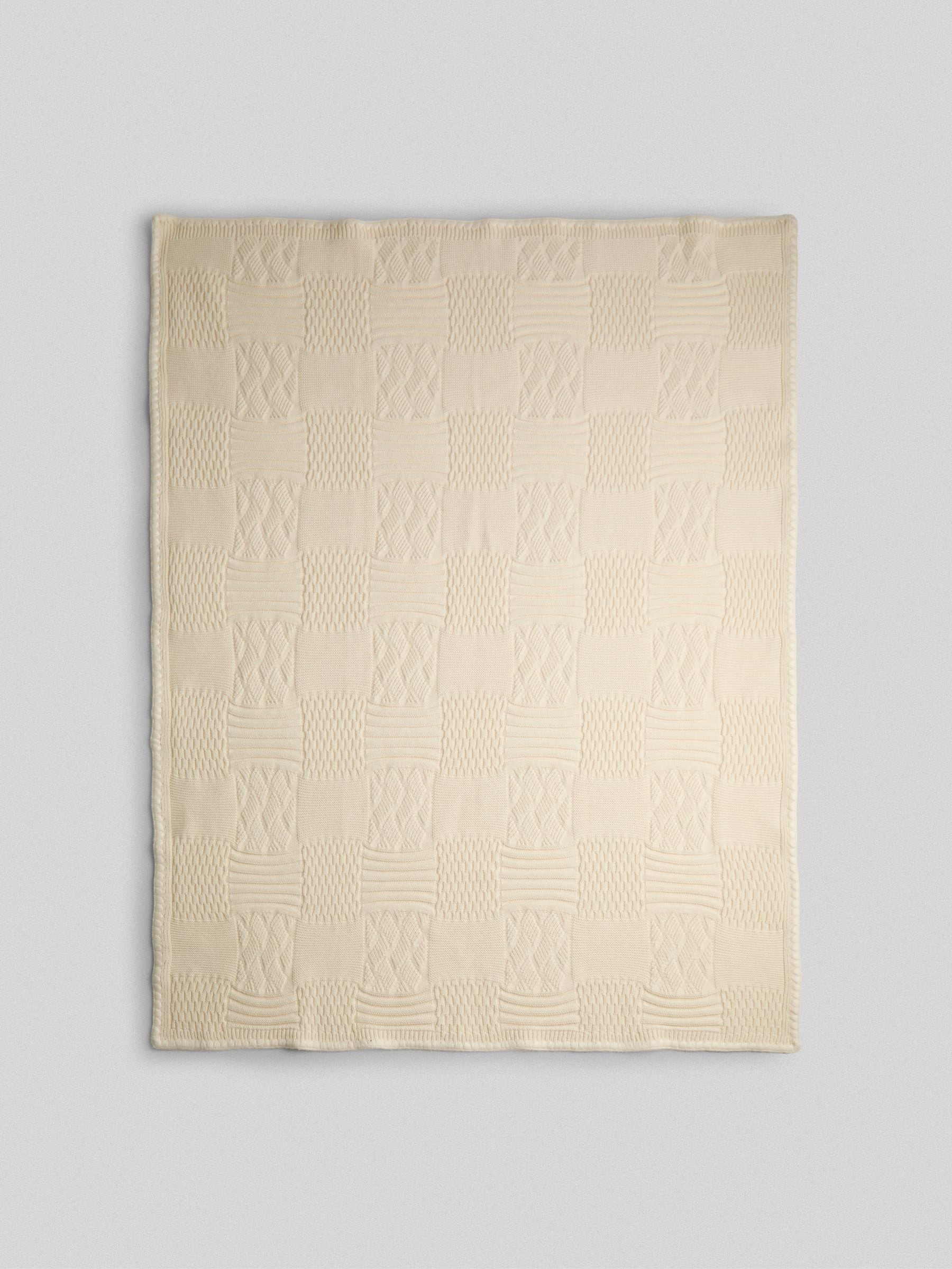 JoJo Maman Bébé cream patchwork knitted blanket 90x70cm, UK version