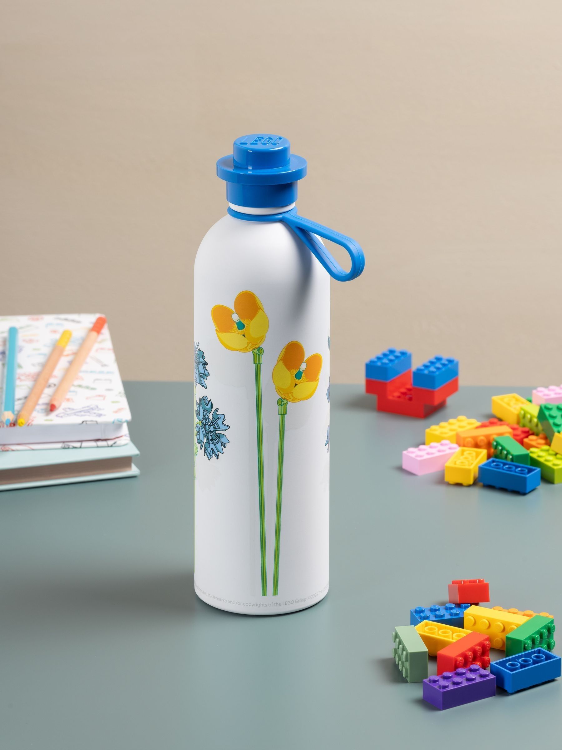 LEGO white steel bottle UK version