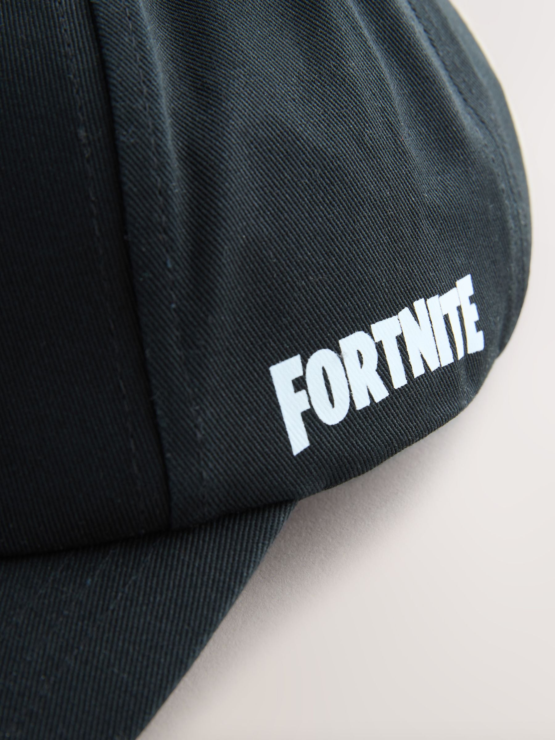 Fortnite black baseball cap for kids, imported from the UK
