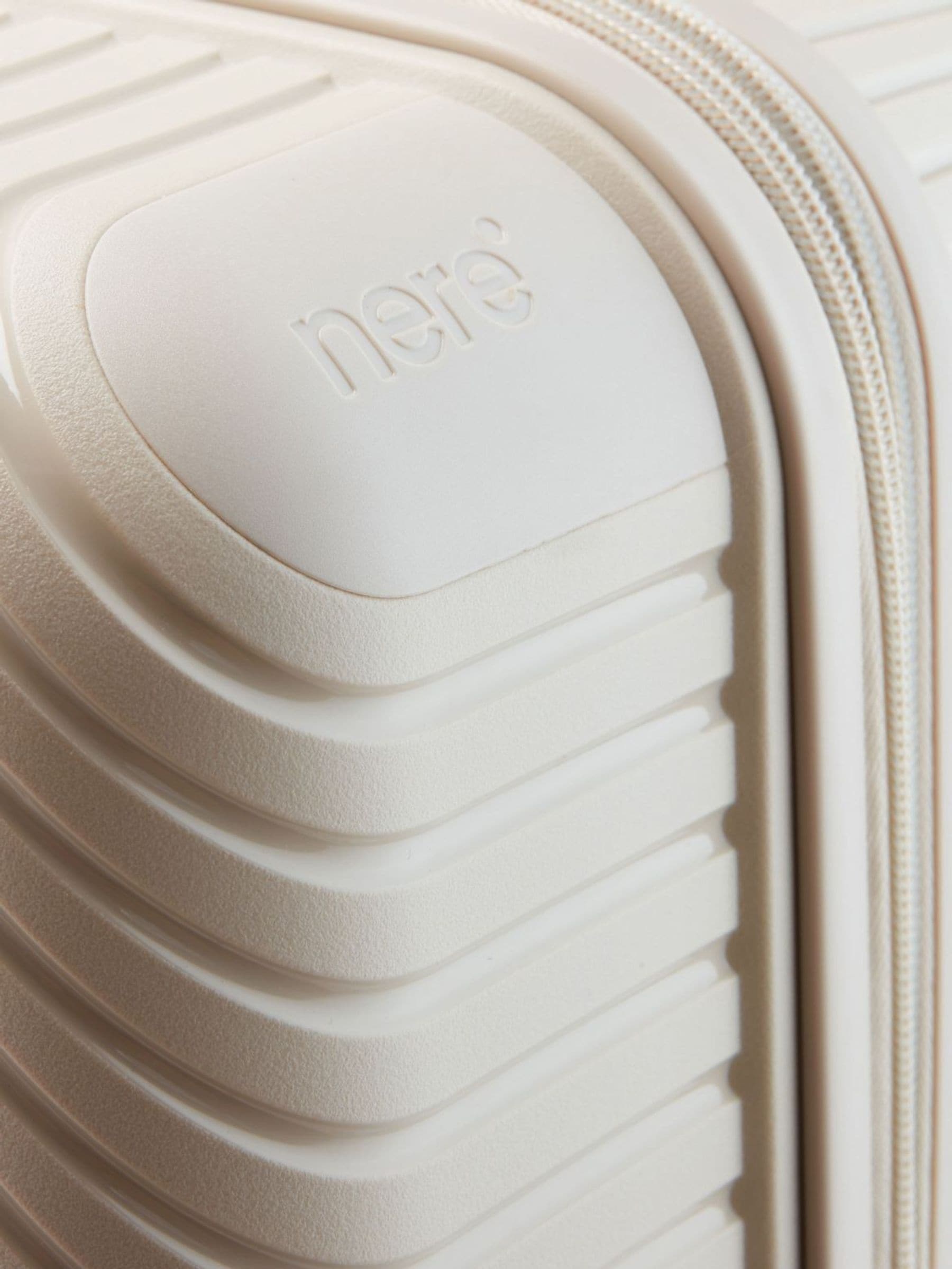 Nere White Bondi B1 Small Spin Luggage