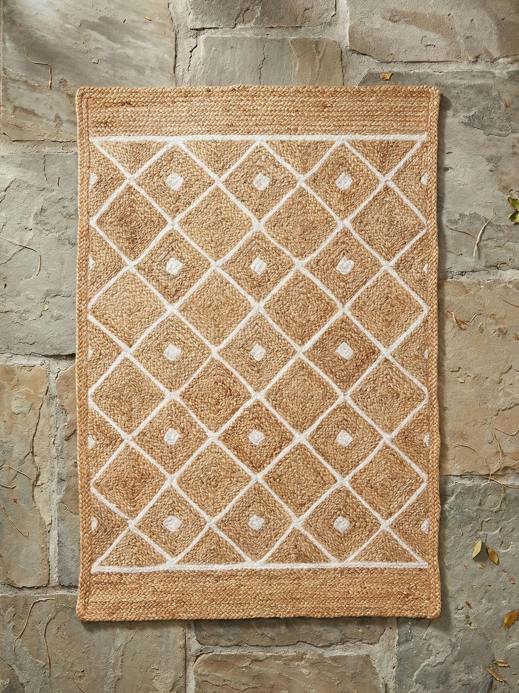 Esselle Home handbraided rug blue diamond 120x170cm (British brand)