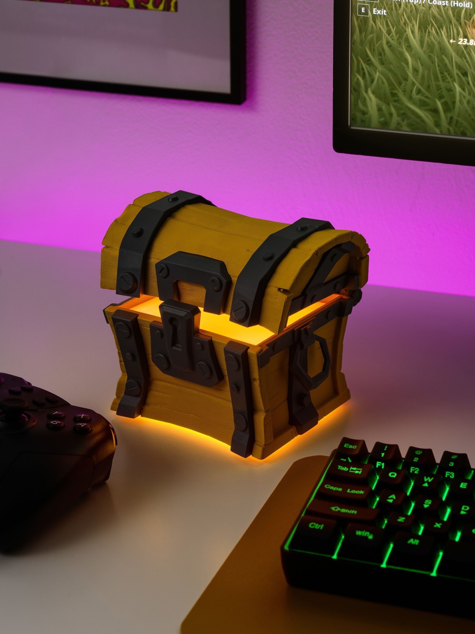 Fortnite Gold Chest Light 14.4cm - British product