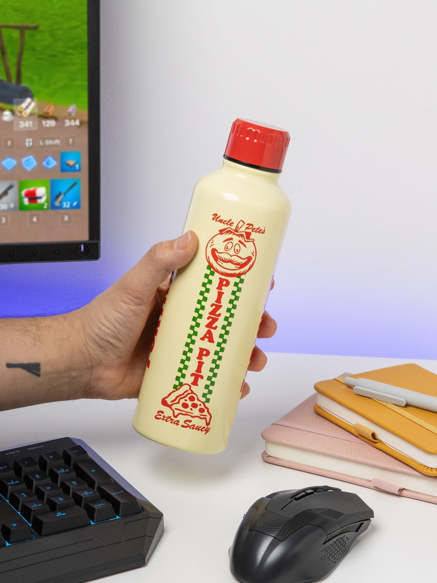Fortnite Pizza Pit water bottle 500ml - British product