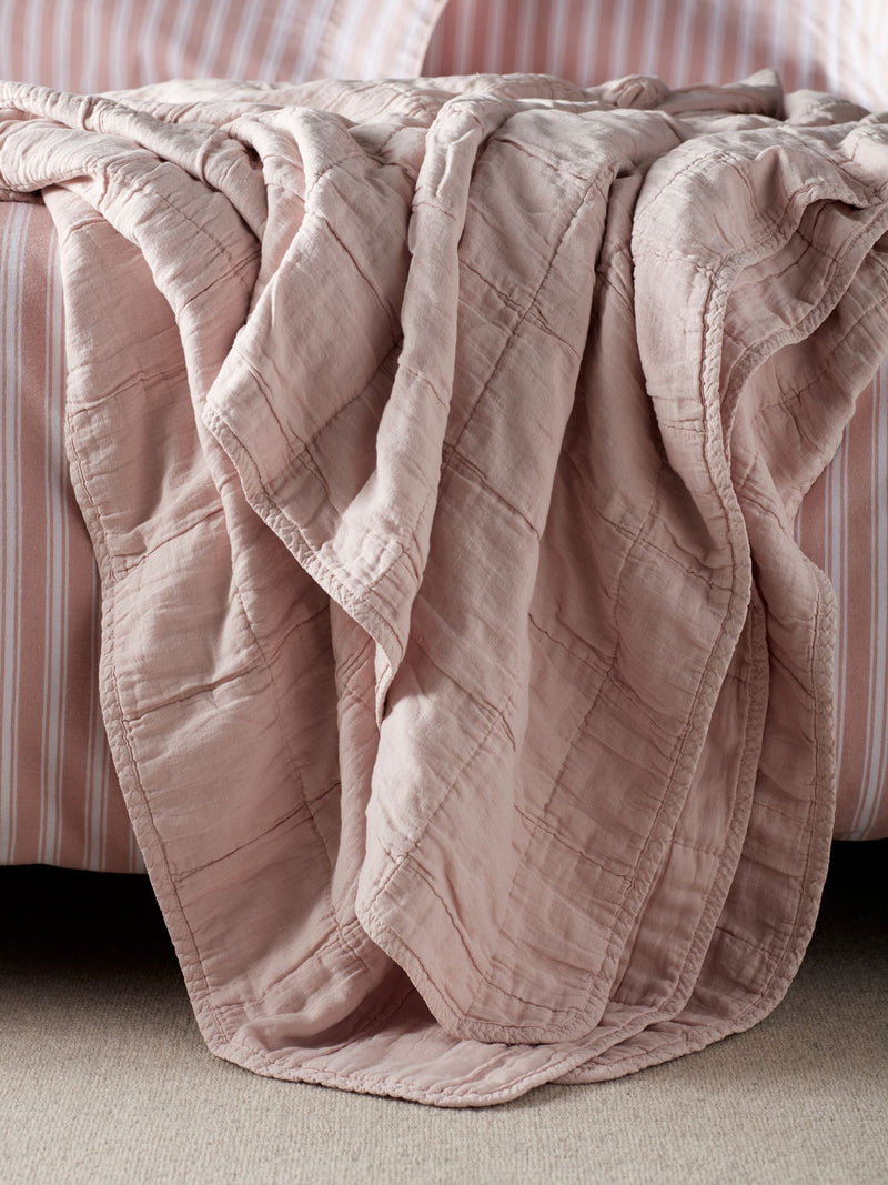 Secret Linen Store Vintage Rose Finn 100% Cotton Quilted Throw