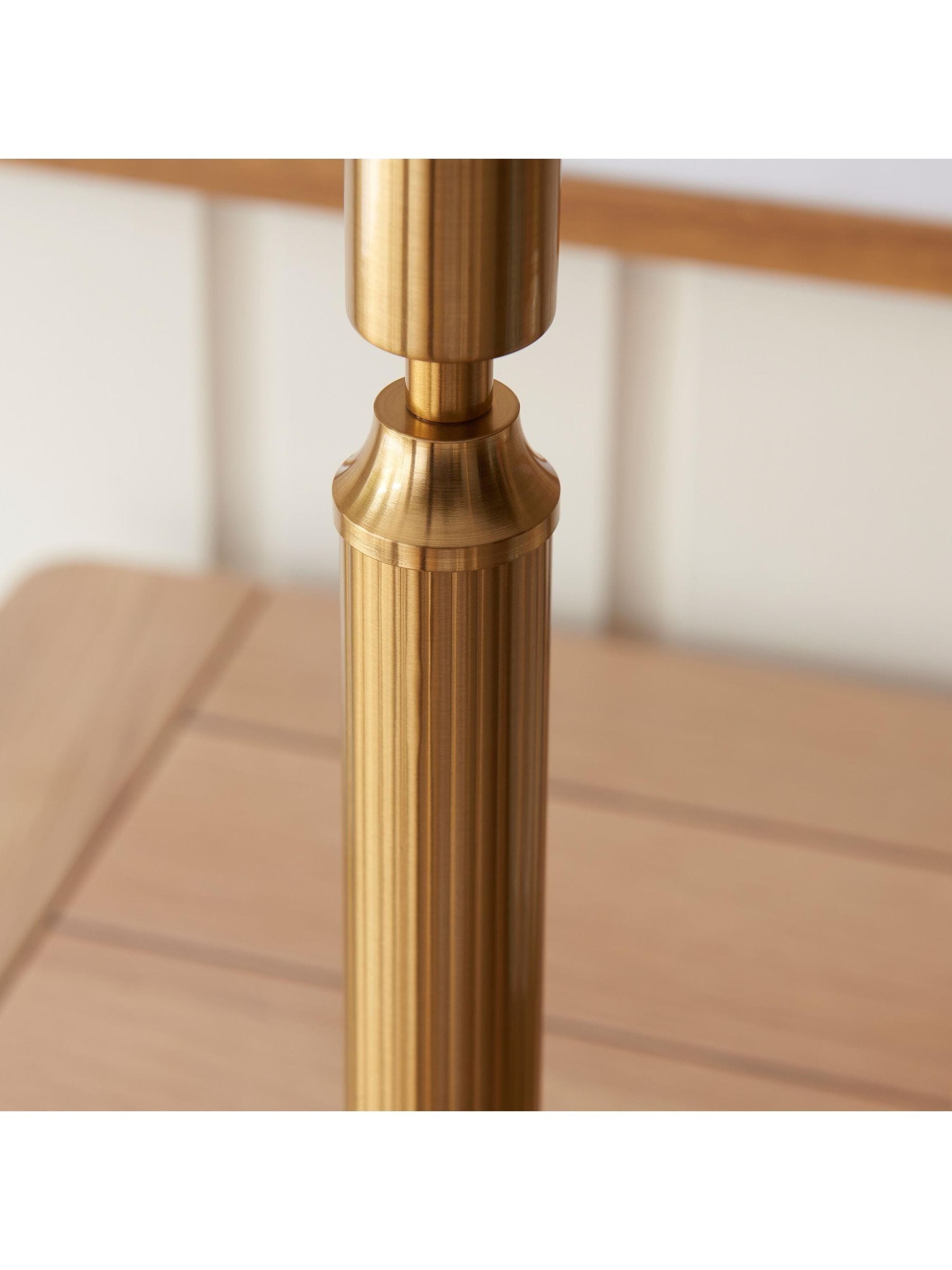 Gallery Home Tonie rechargeable table lamp aged brass (British brand)
