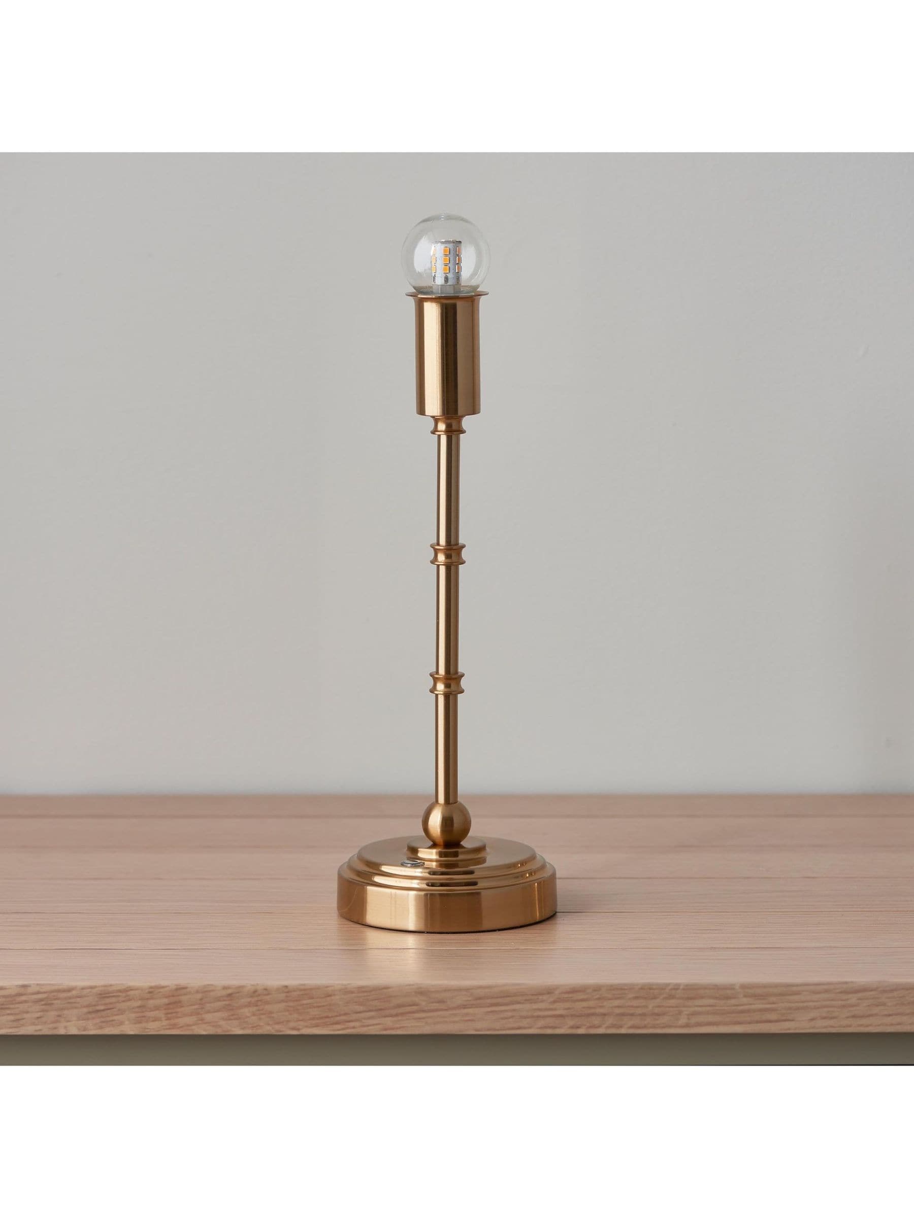 Gallery Home brass rechargeable table lamp - British product