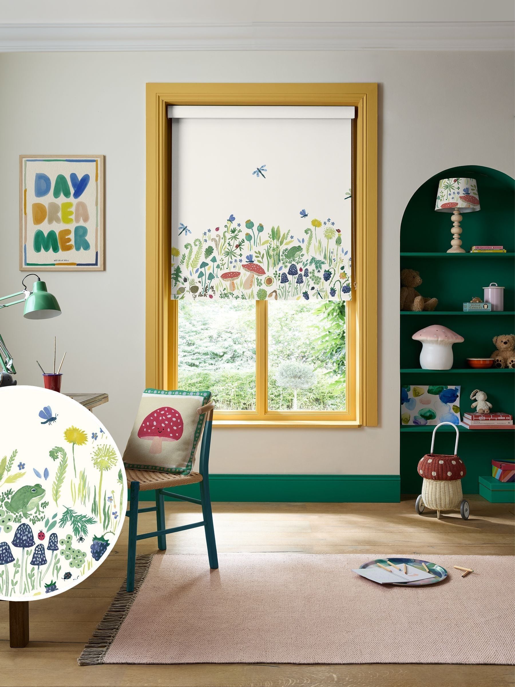 Wee Blue Bell Spring Garden Explorer blind green - British product