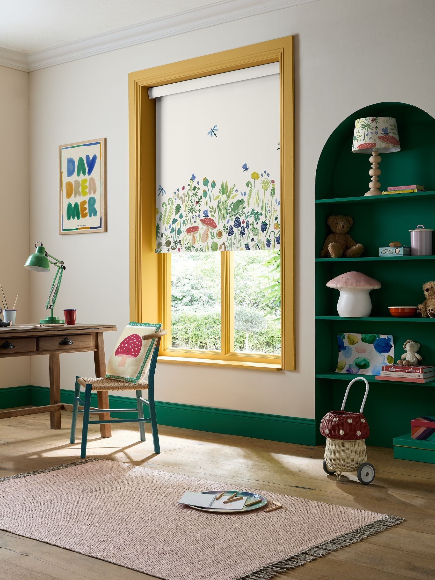 Wee Blue Bell Spring Garden Explorer blind green - British product
