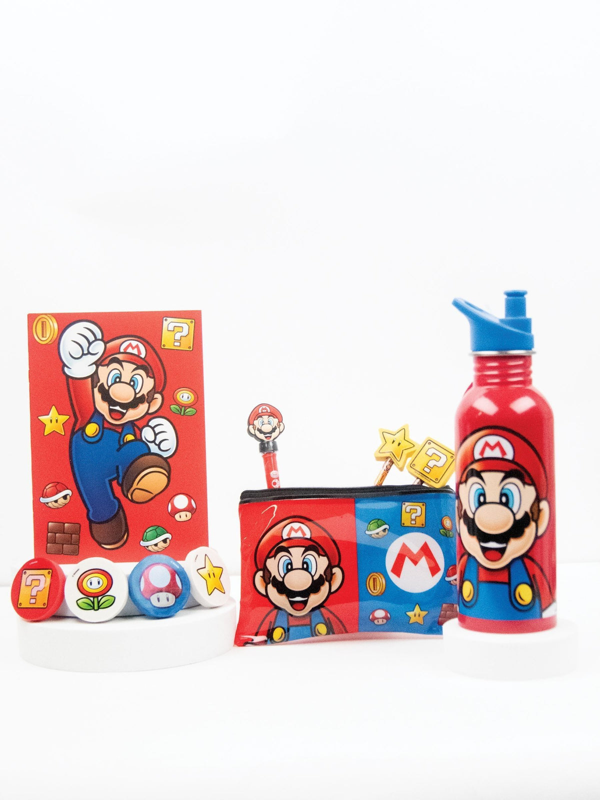 Pyramid International Super Mario drink bottle and stationery gift set (British brand)