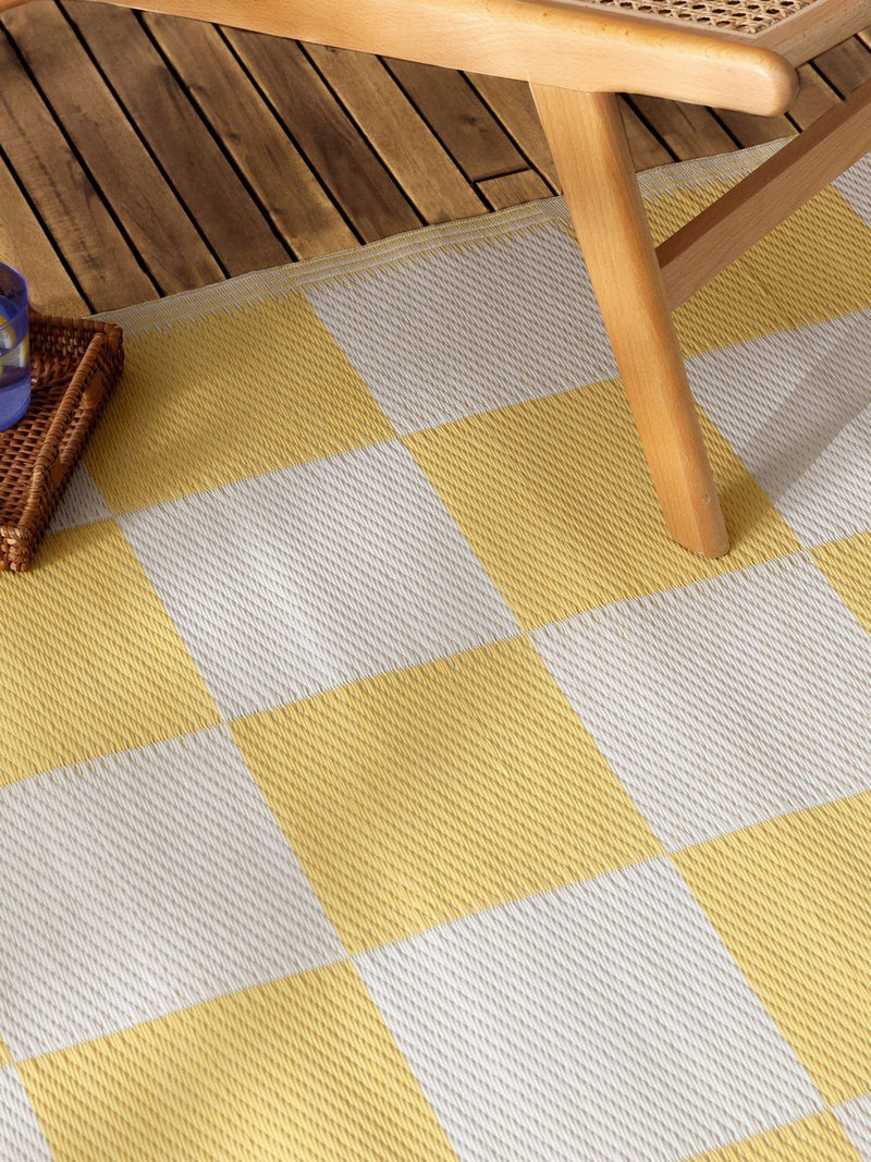 Furn outdoor rug yellow checkerboard 120x180cm (British brand)