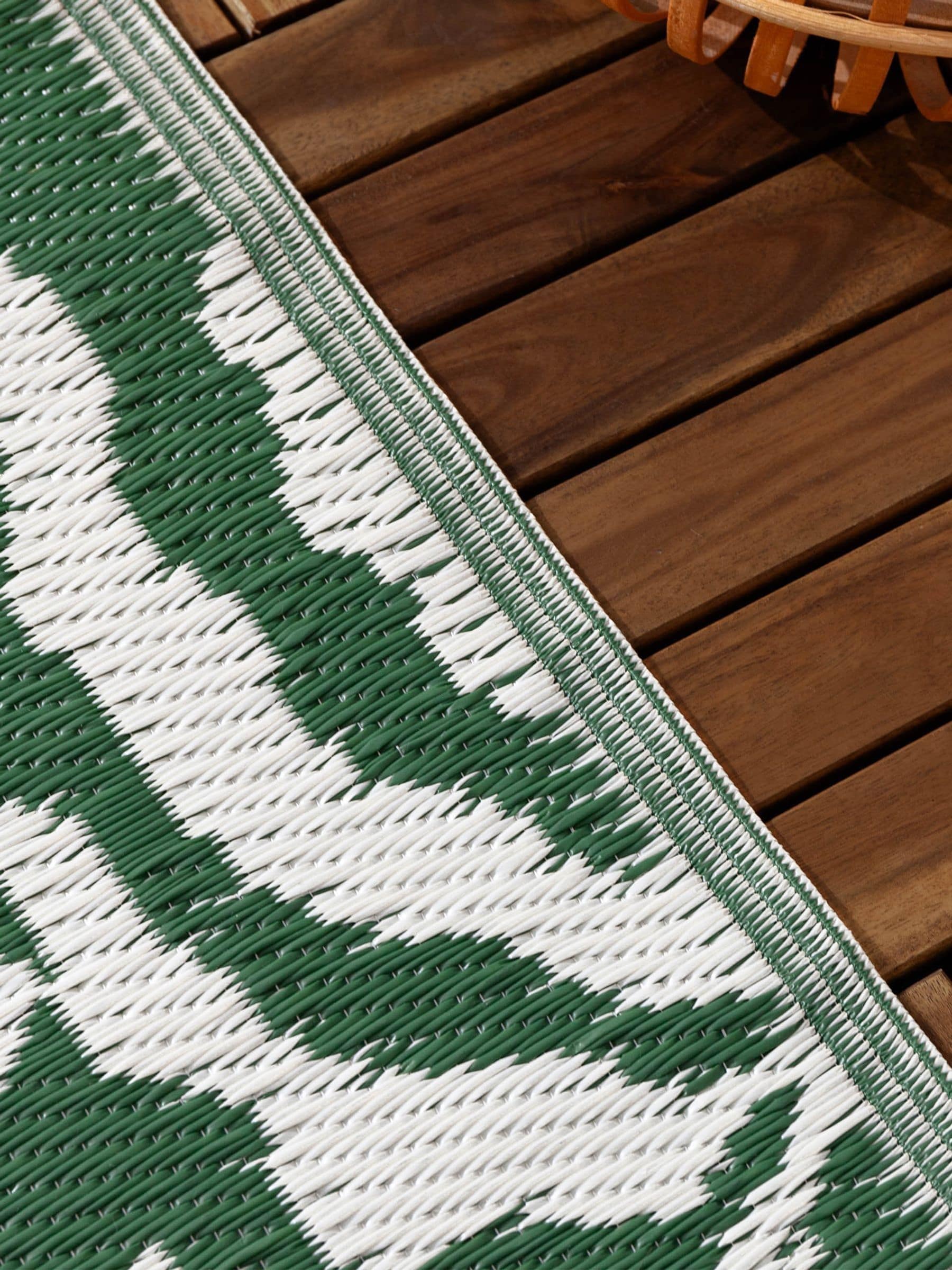 Furn Green Tocorico outdoor rug 120x180cm (British brand)