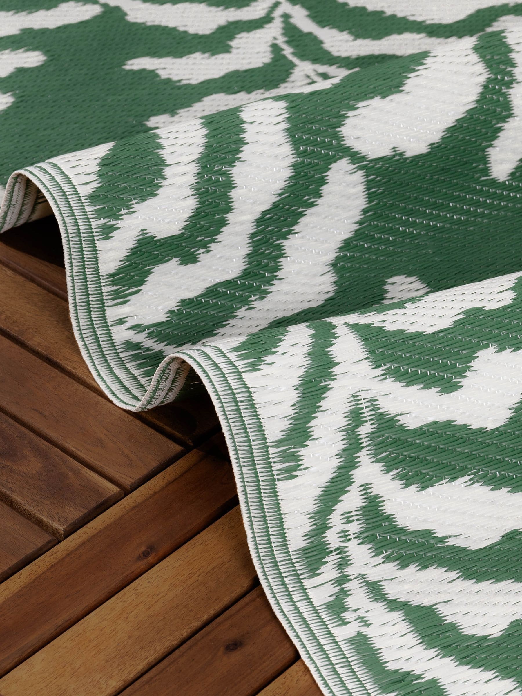 Furn Green Tocorico outdoor rug 120x180cm (British brand)