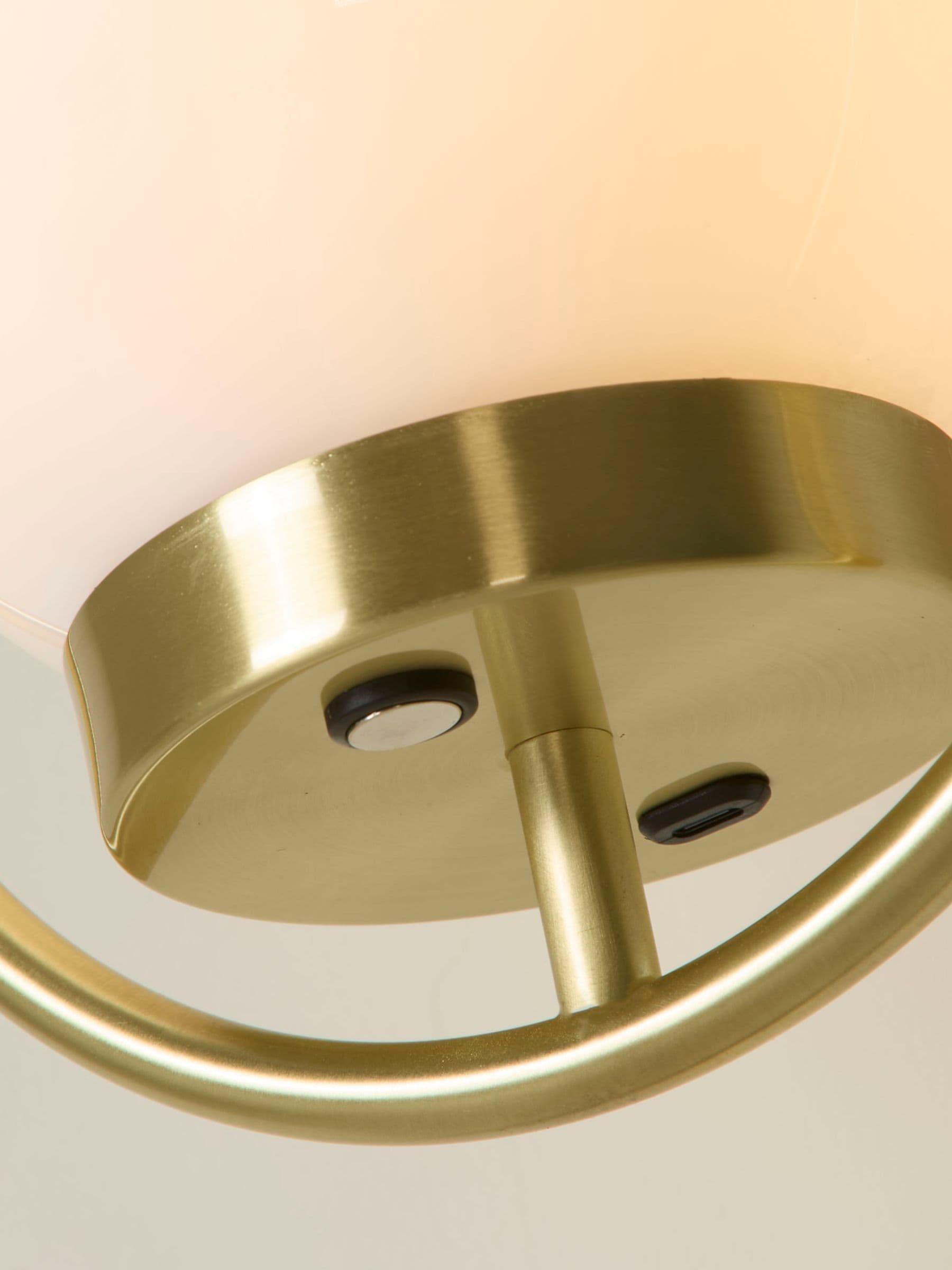 Searchlight rechargeable wall light - British product
