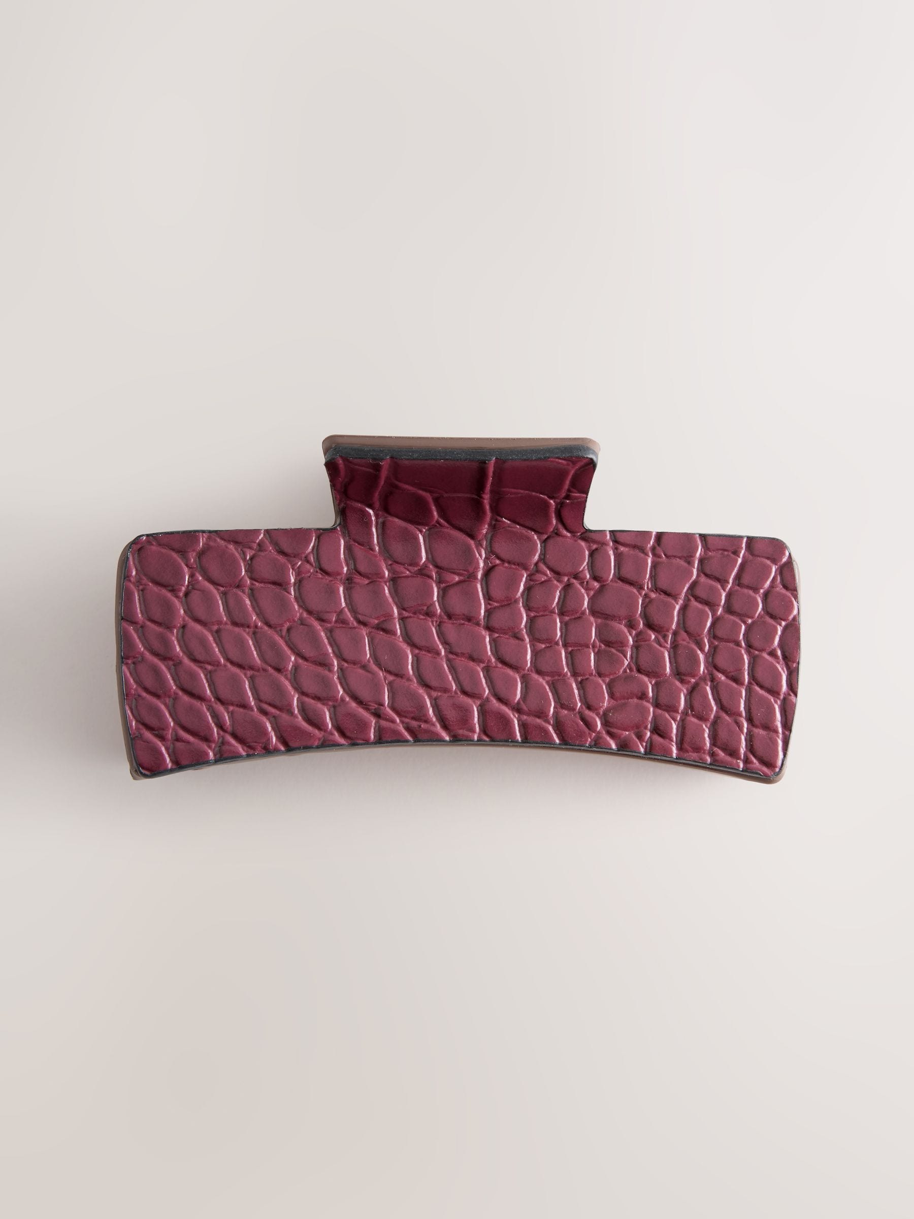 Burgundy red croc effect PU claw hair clip (British brand)