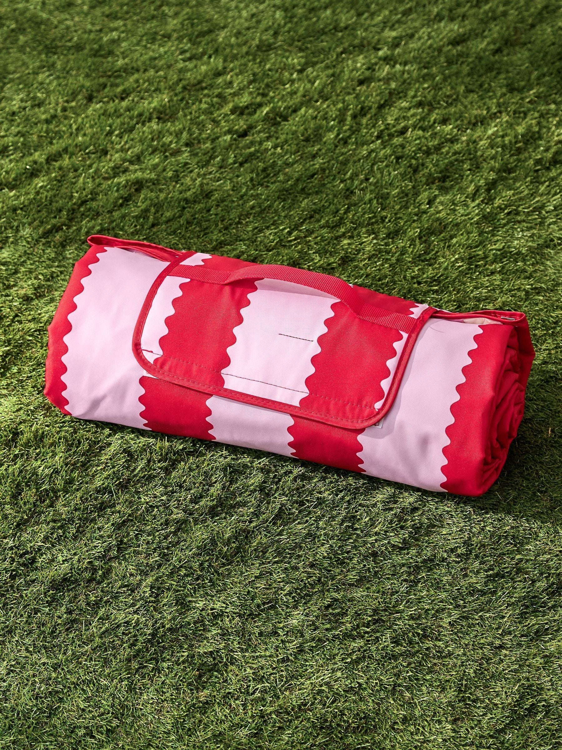 Wylder pink birdie stripe picnic blanket, UK version