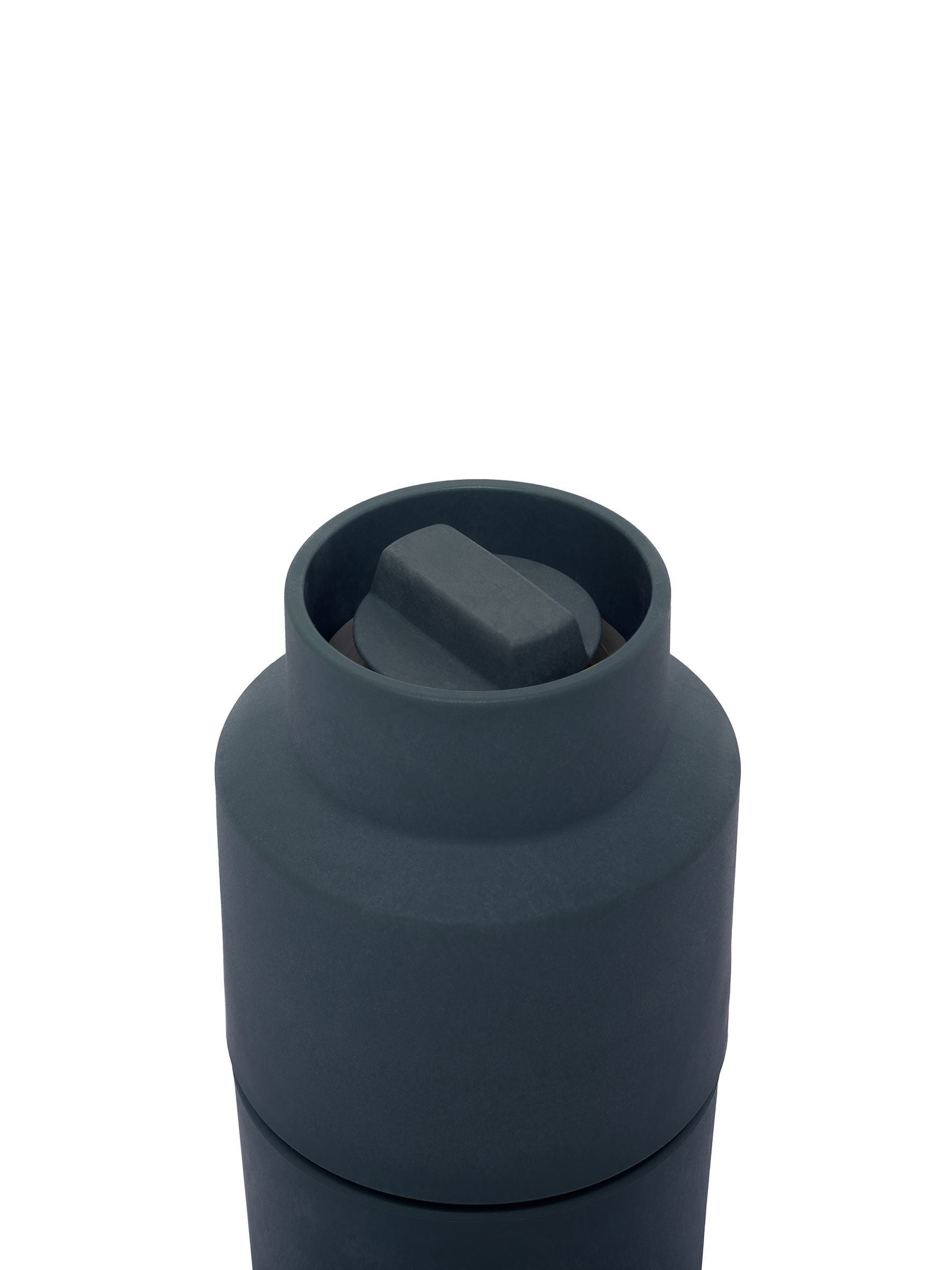 Crush Grind Blueberry Billund grinder 12cm, imported from the UK