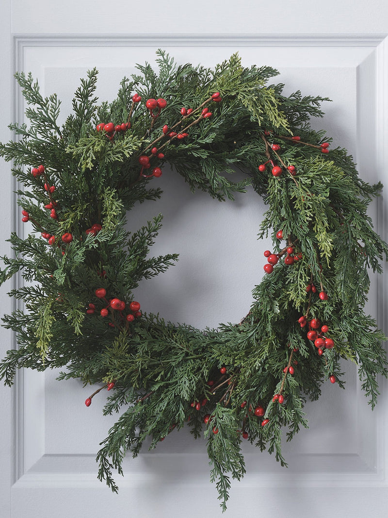 Lights4fun pre lit red berry Christmas wreath 45cm (British brand)
