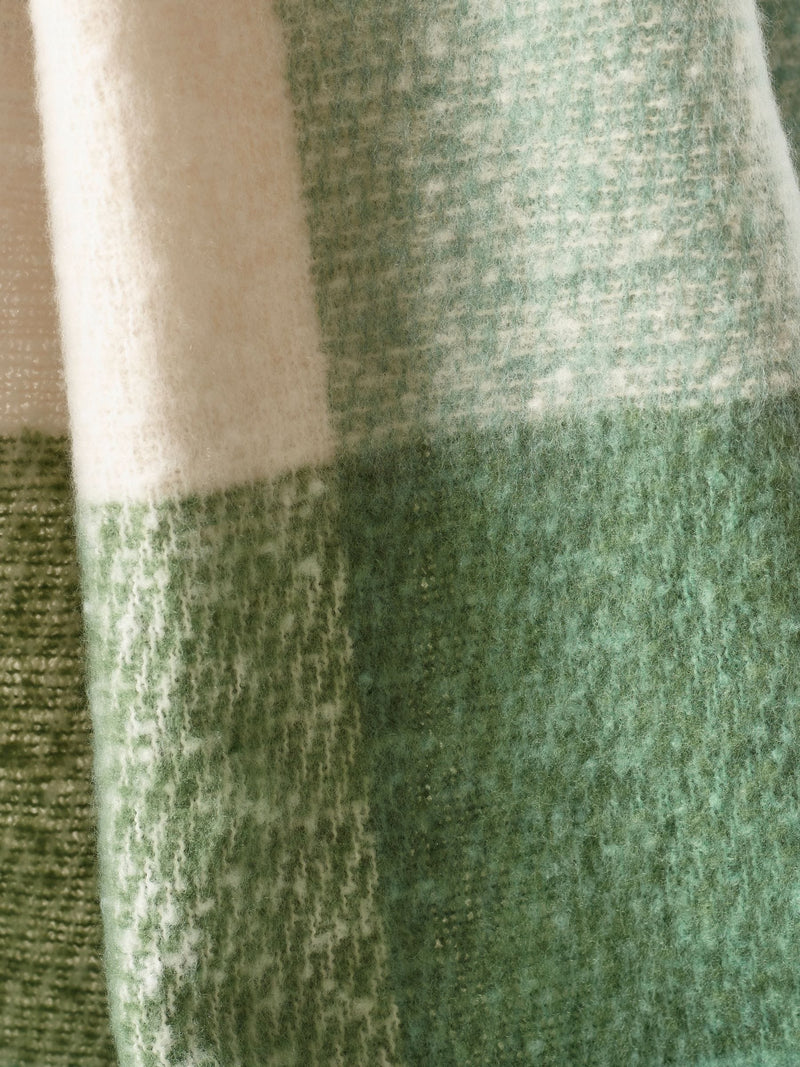 Catherine Lansfield green check throw 130x170cm, imported from the UK