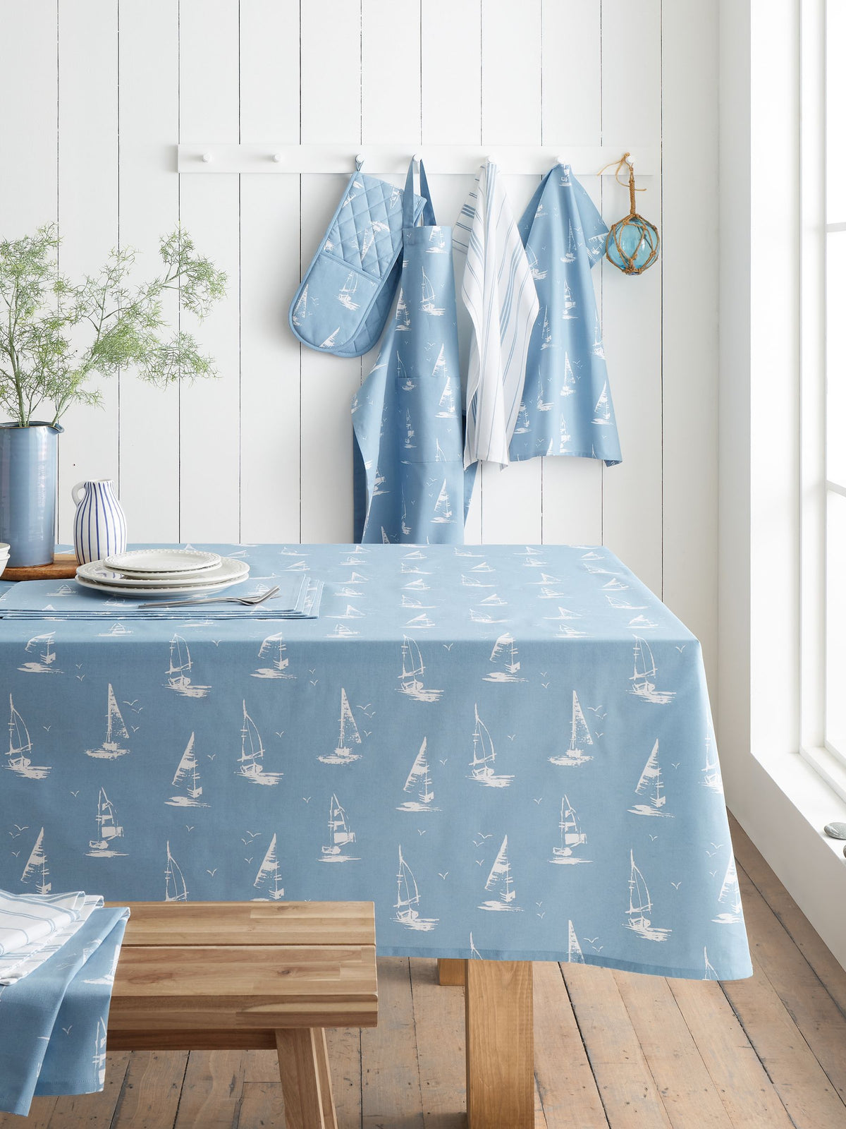 Catherine Lansfield Blue Salcombe Boats Cotton Dining Table Table Cloth