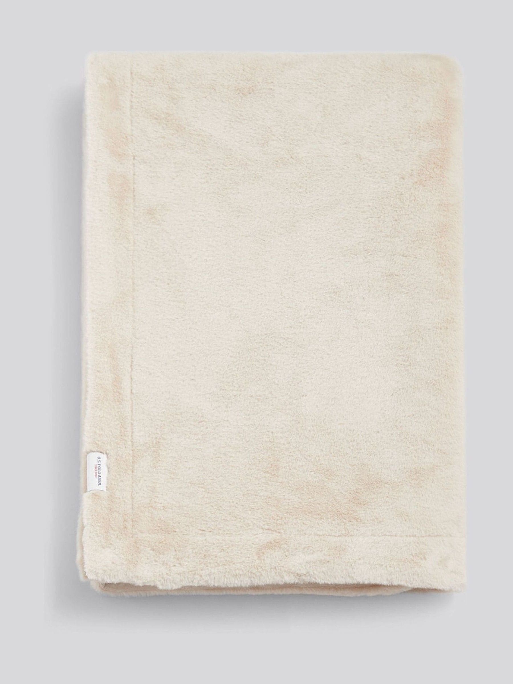 US Polo Assn Silver Birch fur-style throw 130x170cm (British brand)