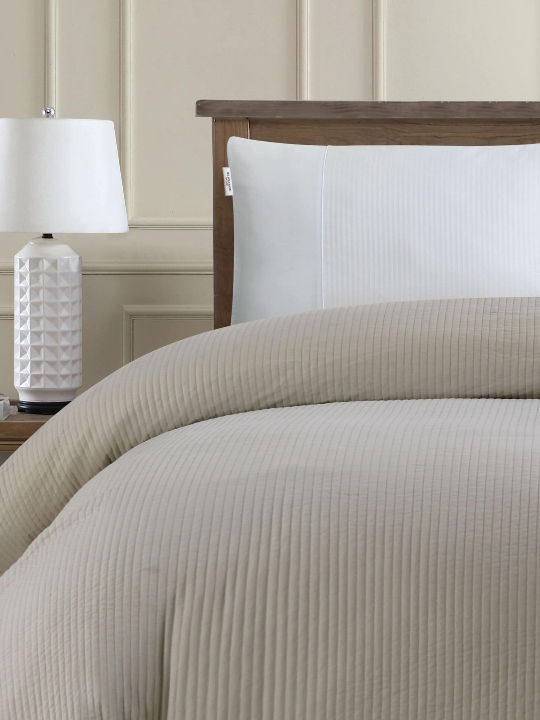Us Polo Assn cream quilted bedspread 240x220cm (British brand)