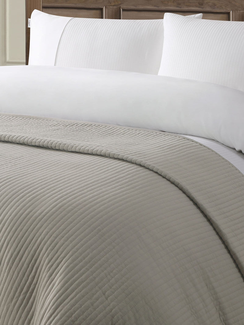 Us Polo Assn cream quilted bedspread 240x220cm (British brand)