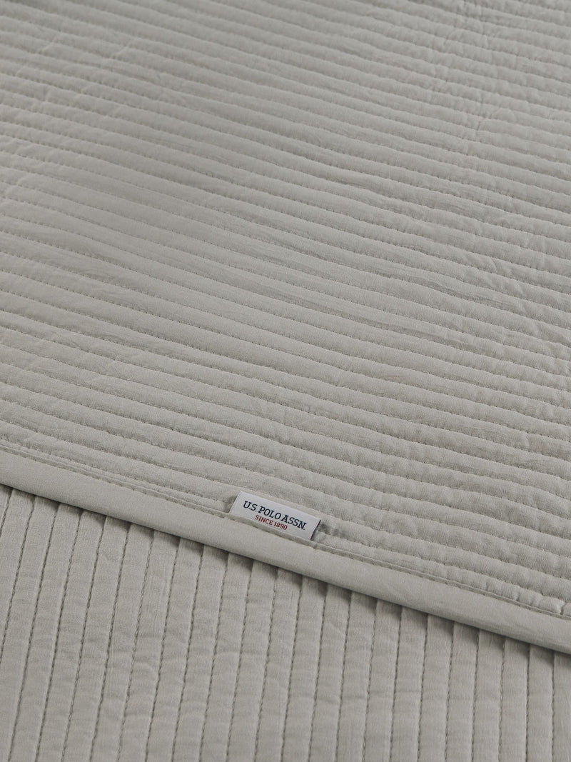 Us Polo Assn cream quilted bedspread 240x220cm (British brand)
