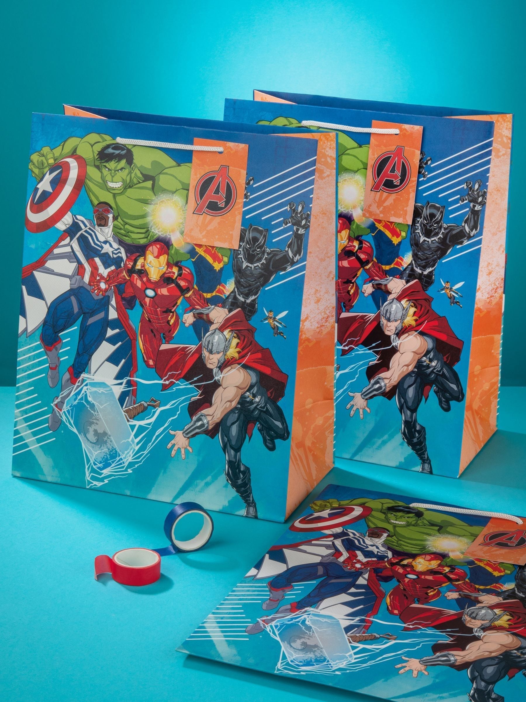 Hallmark Marvel Avengers large gift bag pack of 3 (British brand)