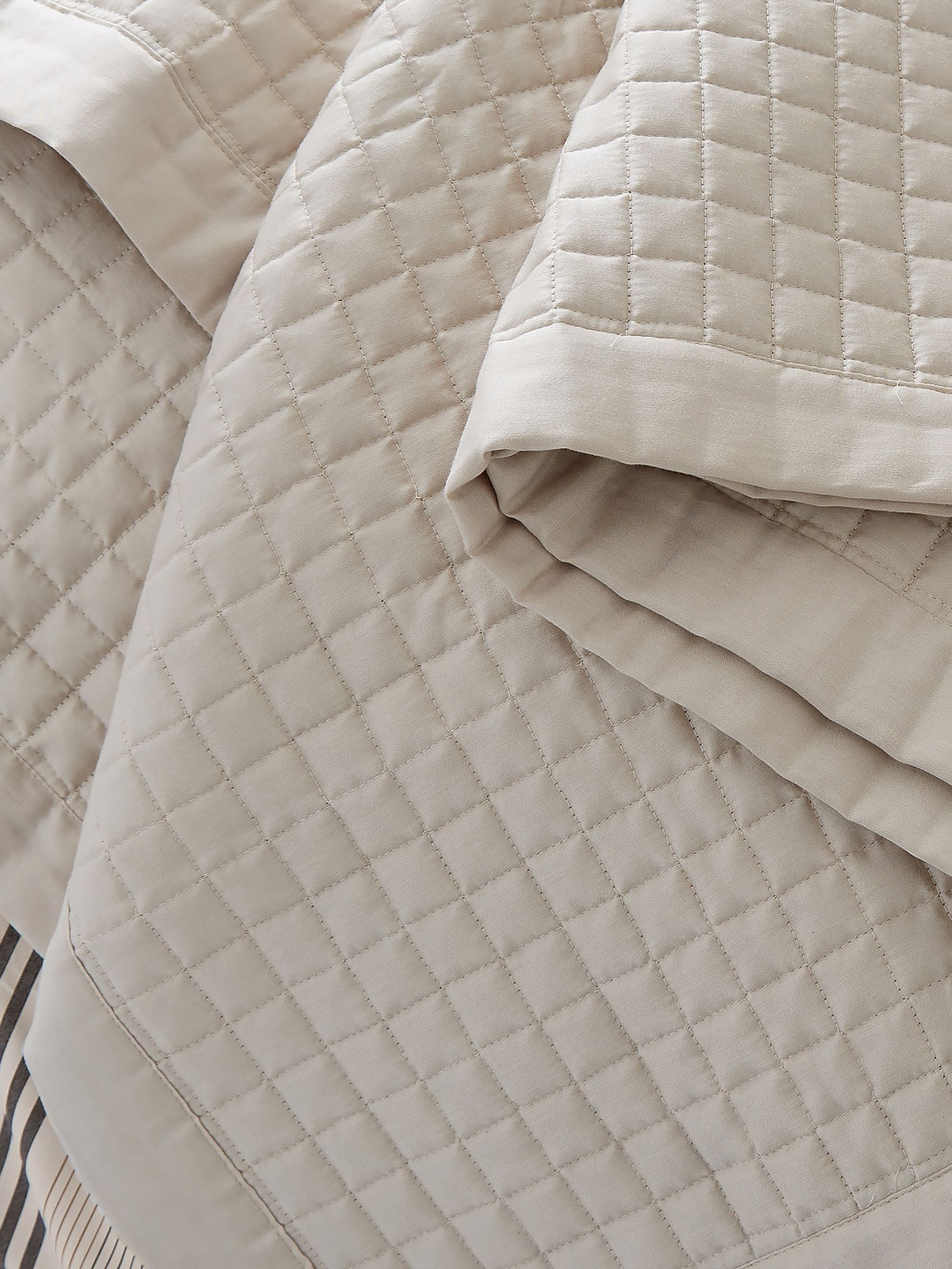 Bedeck of Belfast Neutral Alba quilted throw, imported from the UK