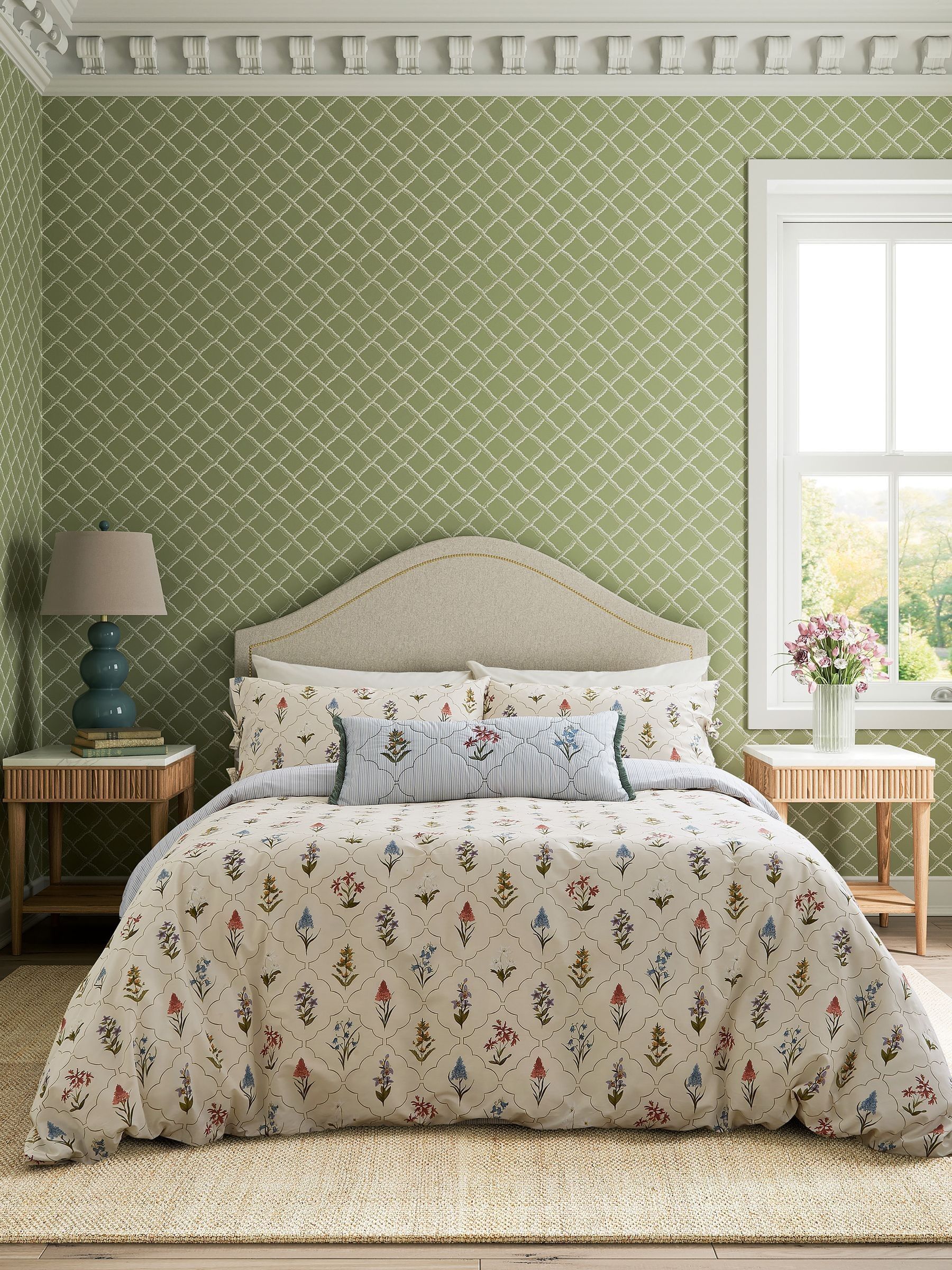 Sanderson Cream Spring Meadow cushion 70x30 cm, imported from the UK