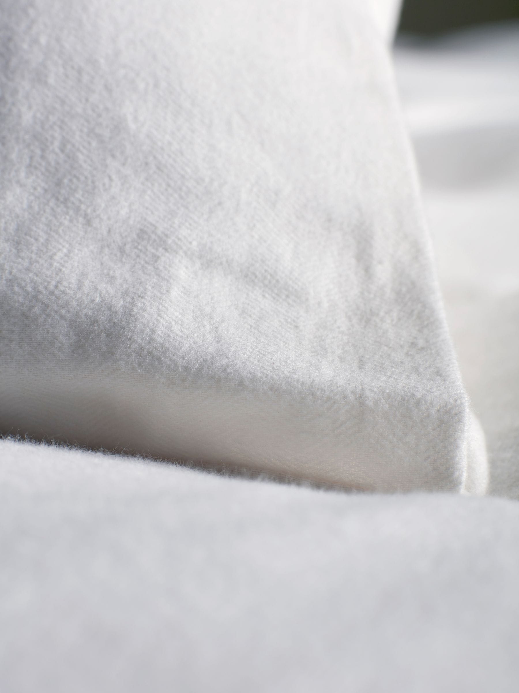 Secret Linen Store white Henry brushed cotton pillowcase - British product